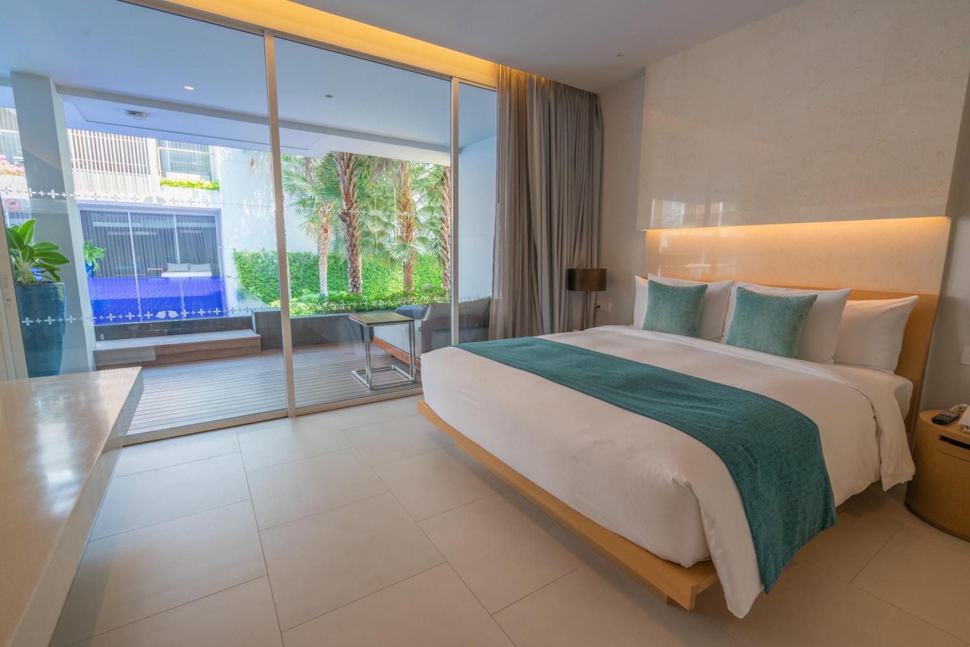 Ace Of Hua Hin - Sha Cha-Am