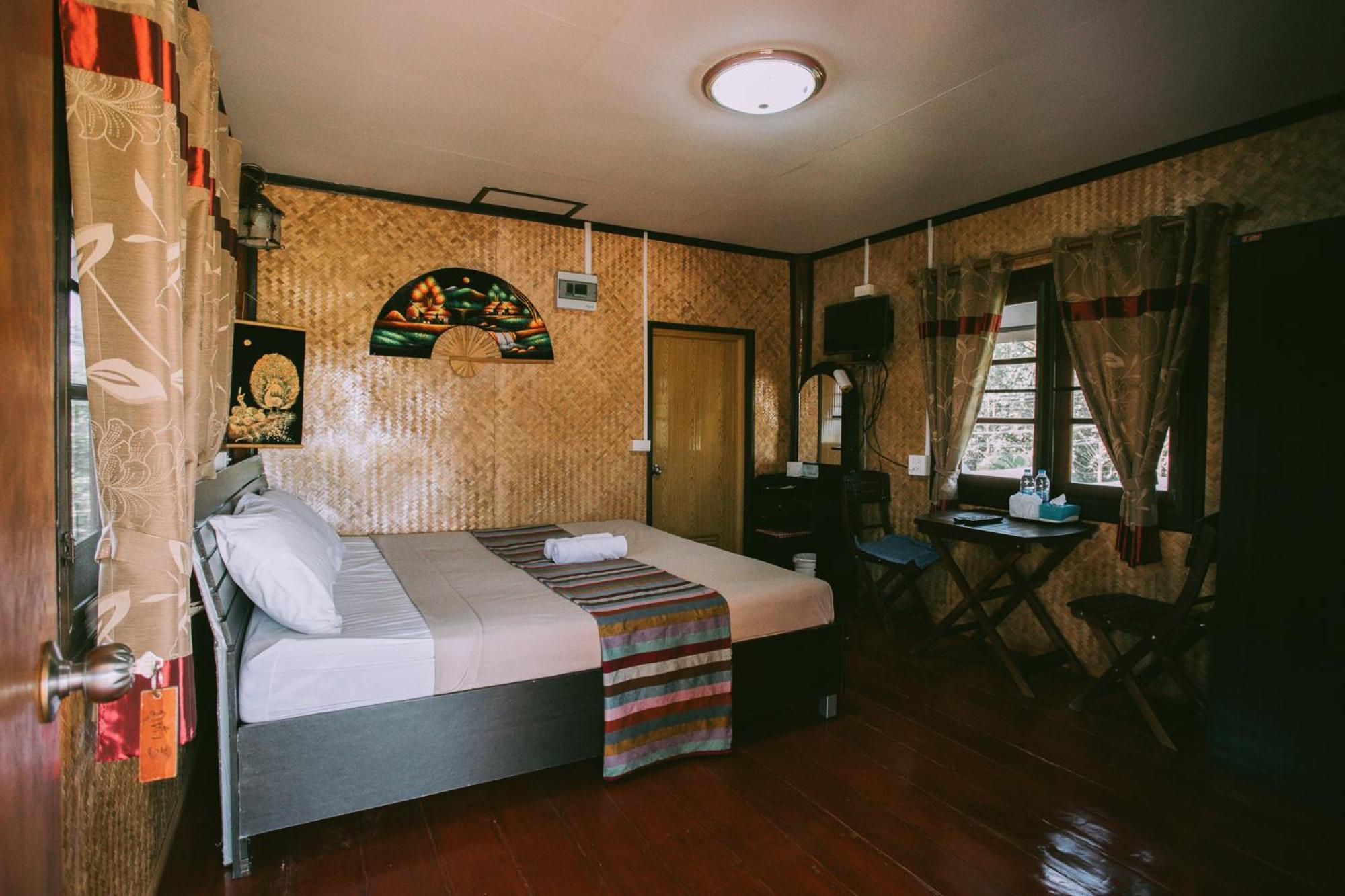 Phoomtada Resort 2*