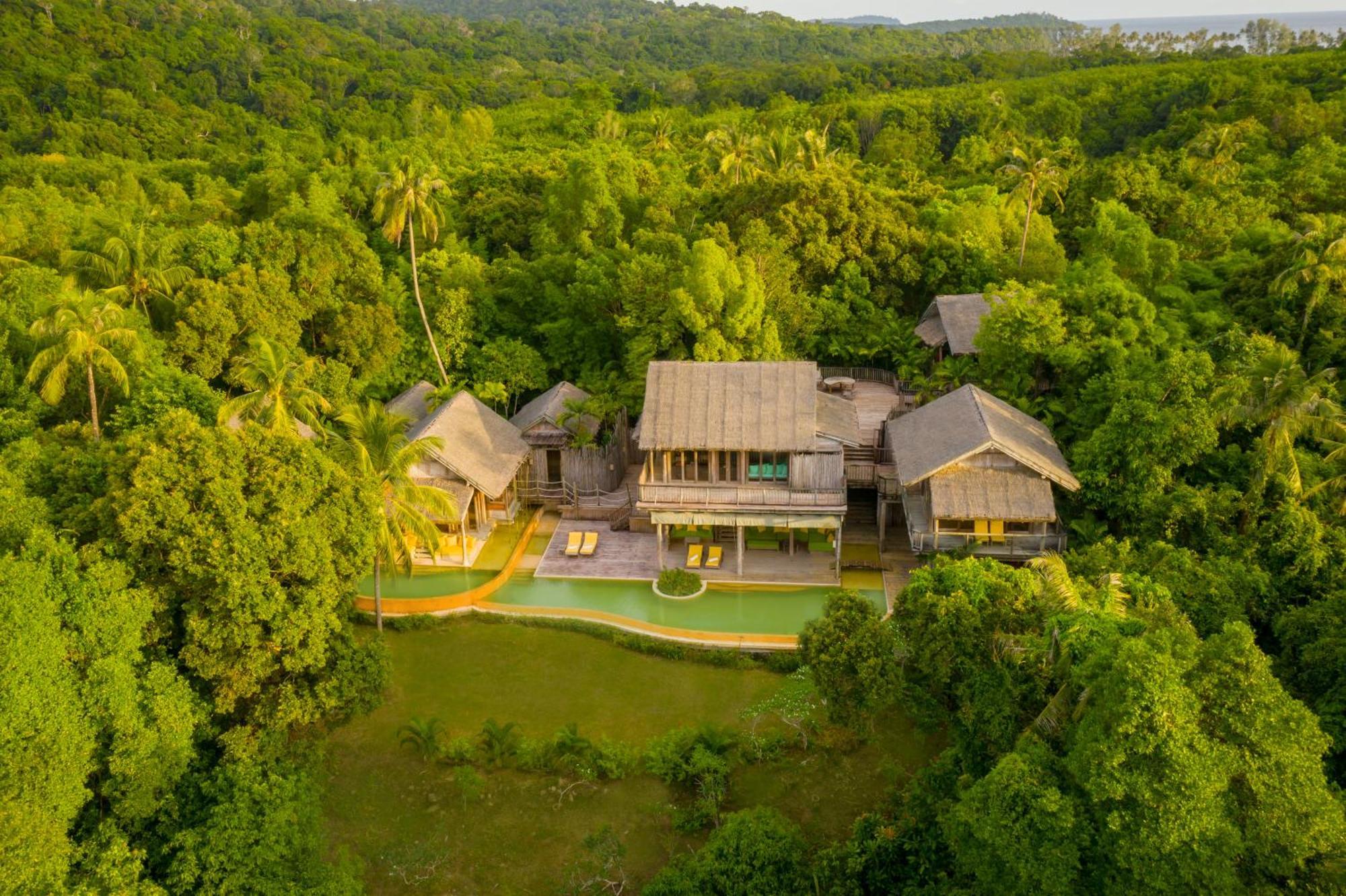 Resort Soneva Kiri 5*
