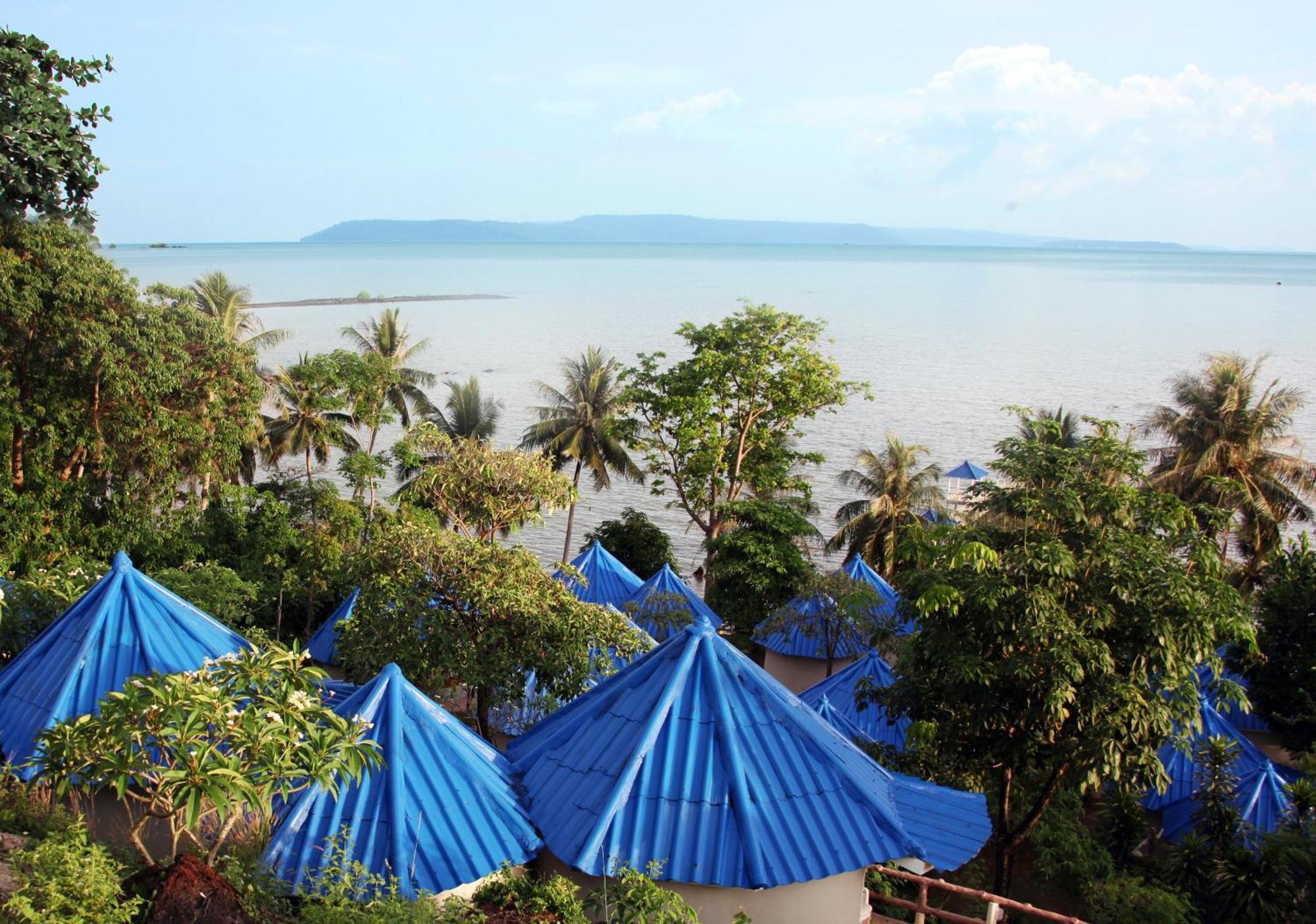 Buri Hut Natural Koh Mak