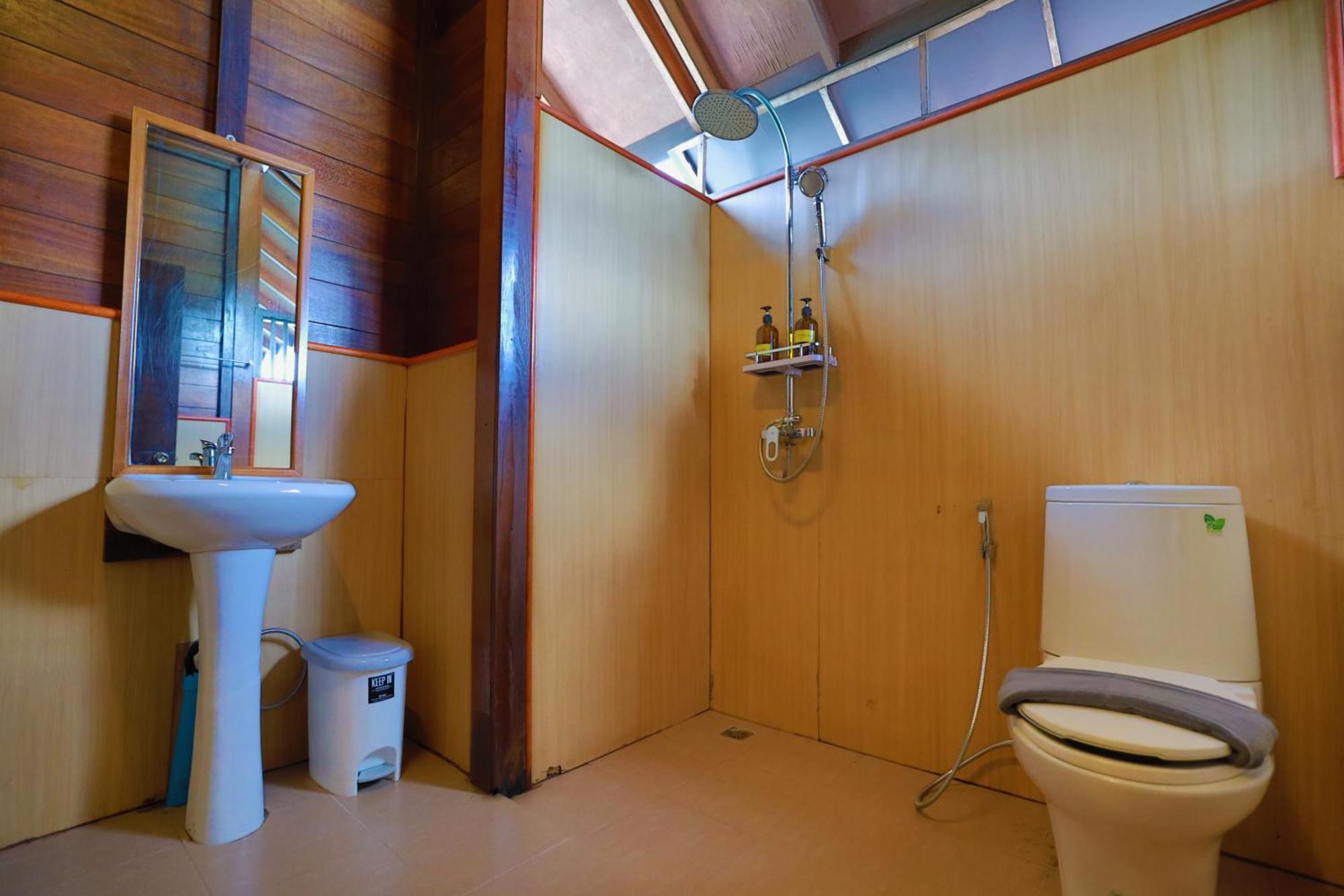 Resort 500 Rai Floating 4*