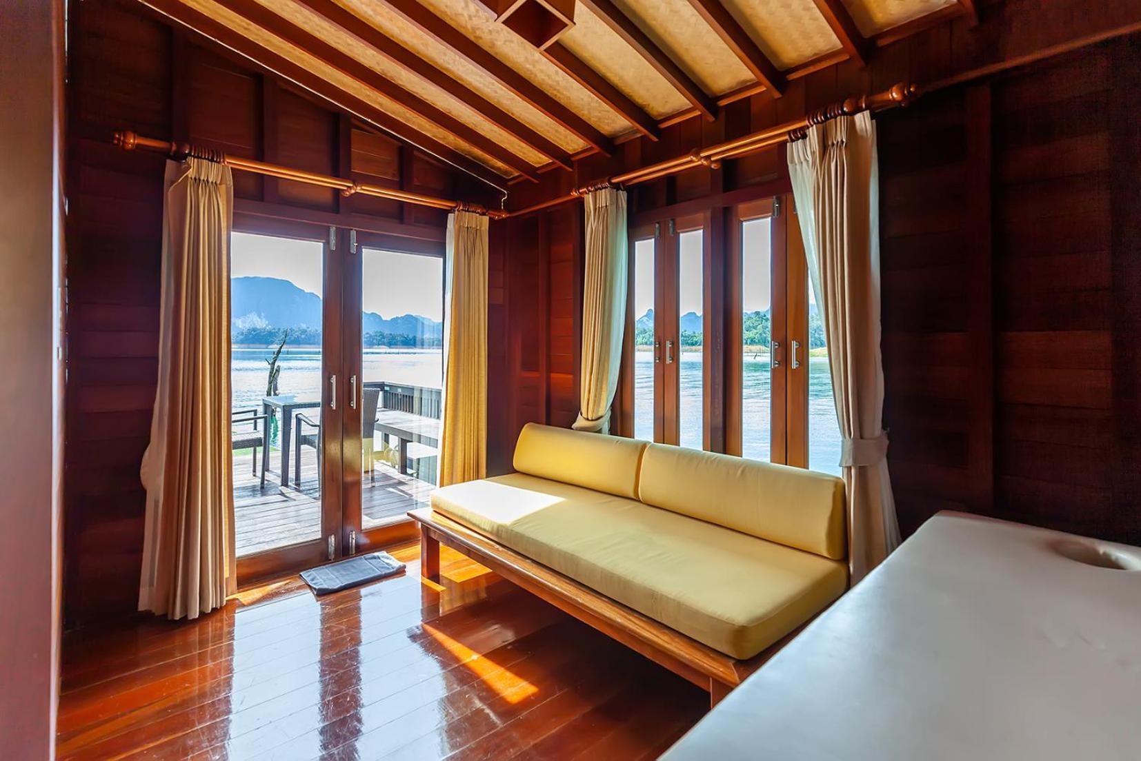 500 Rai Floating Resort 4*