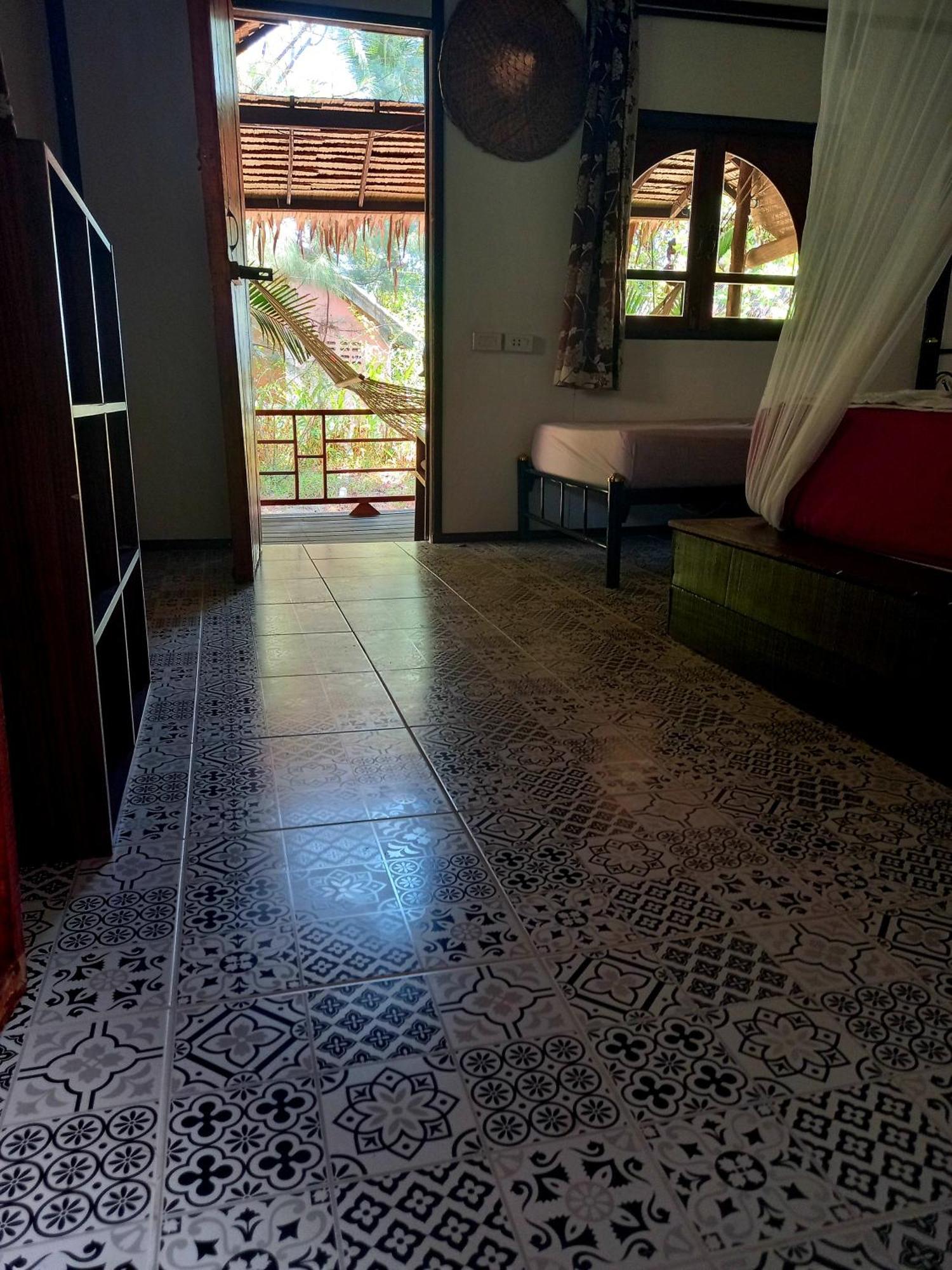 Lodge Sabai Sabai *