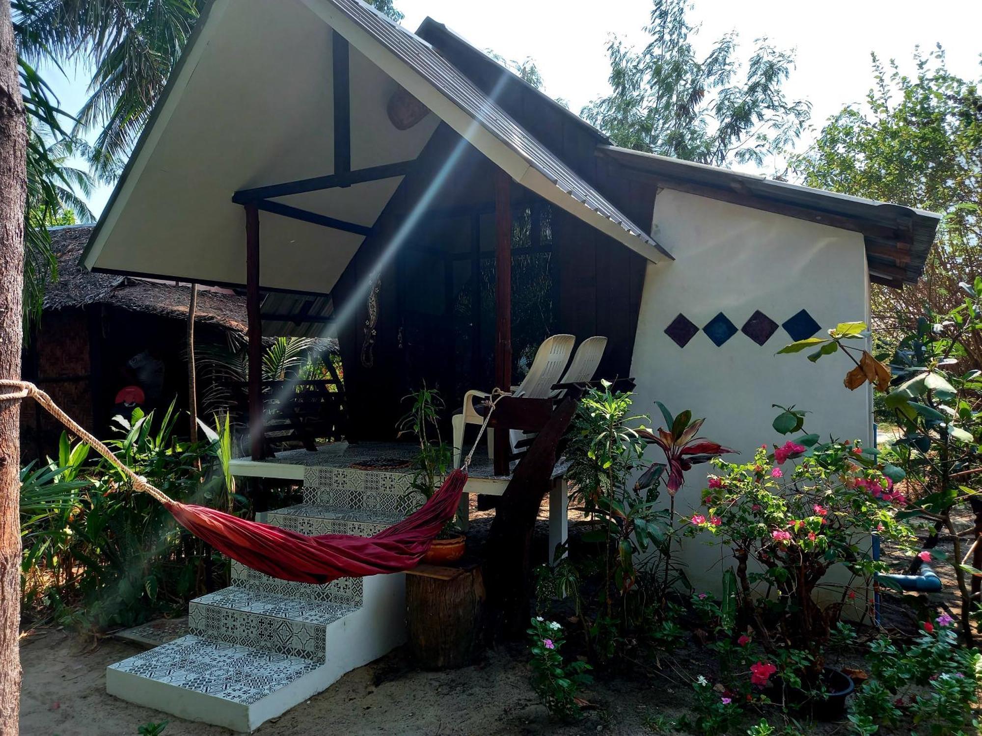 Sabai Sabai Lodge *
