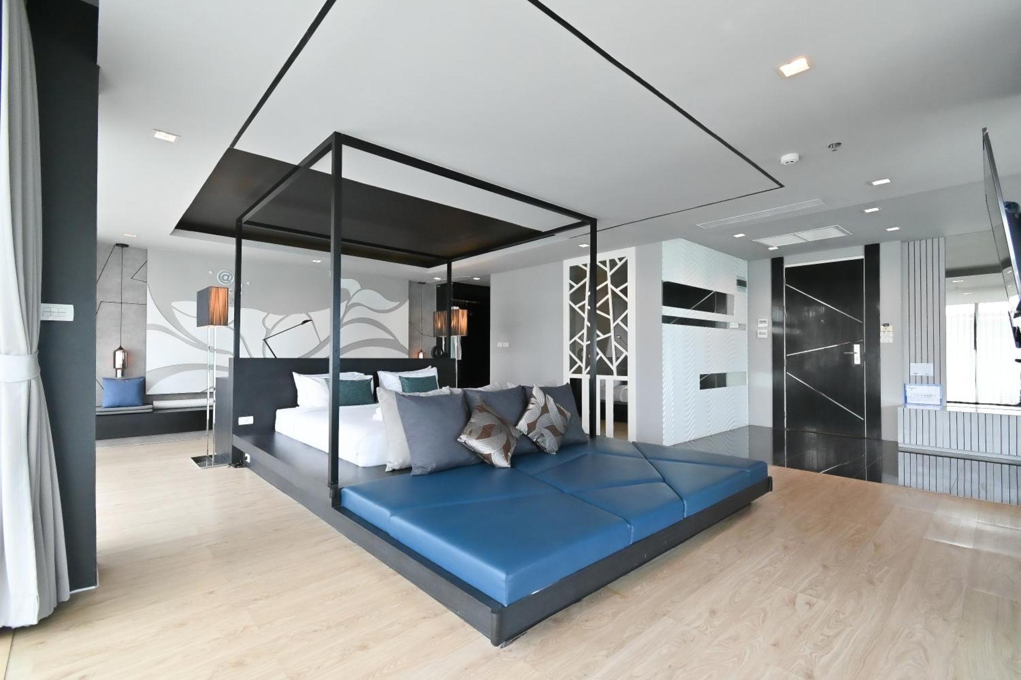 @t Boutique Hotel 4*