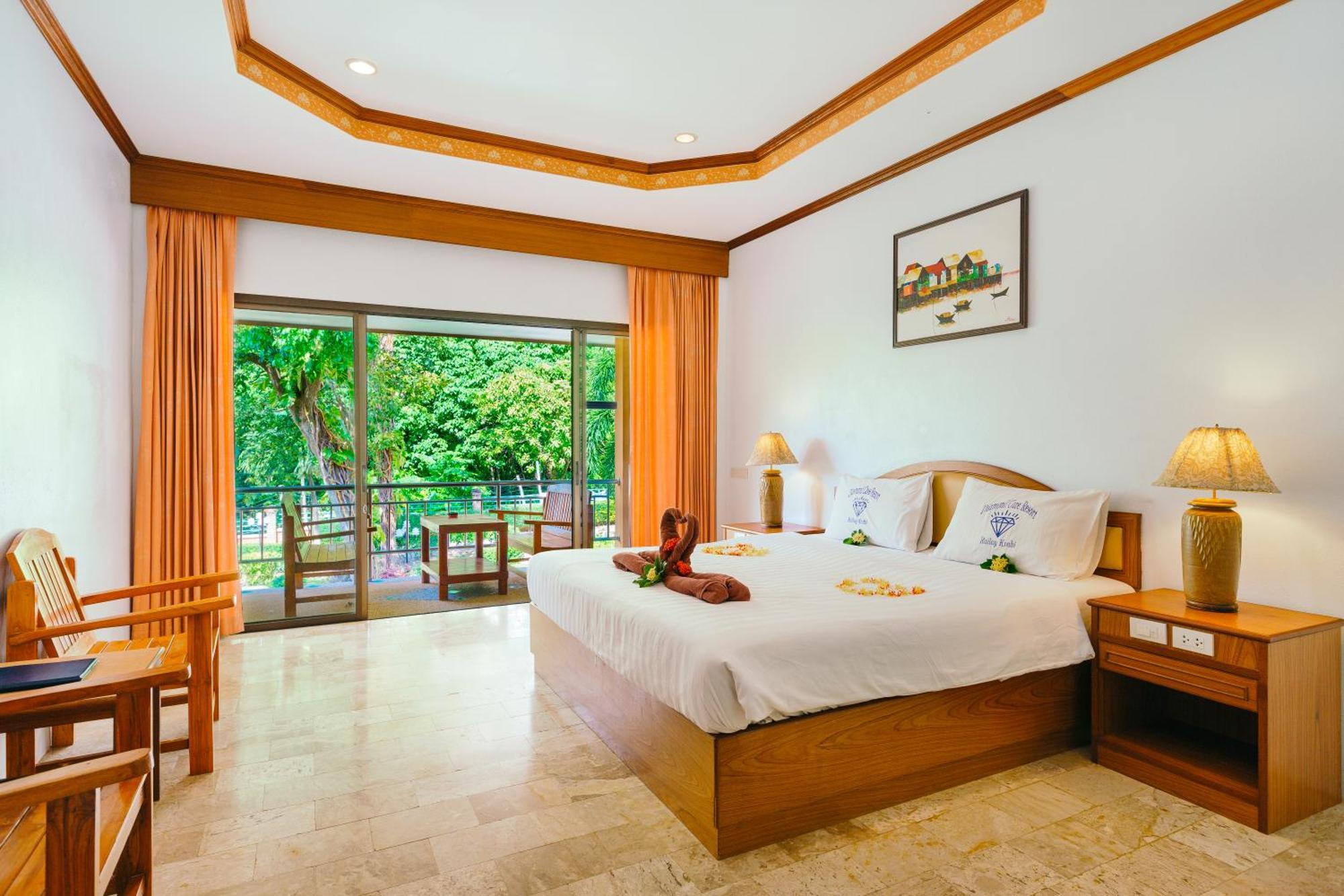 Resort Diamond Cave Railay Beach