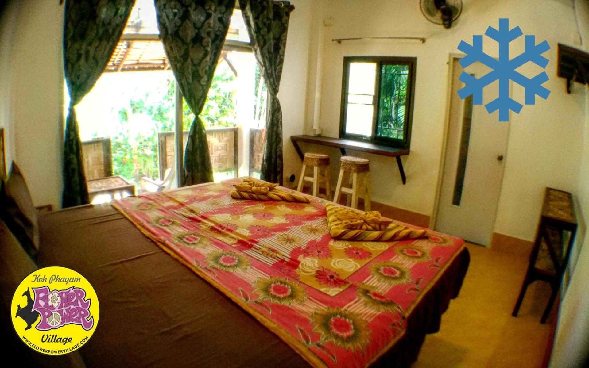 Resort Flower Power Farm Village