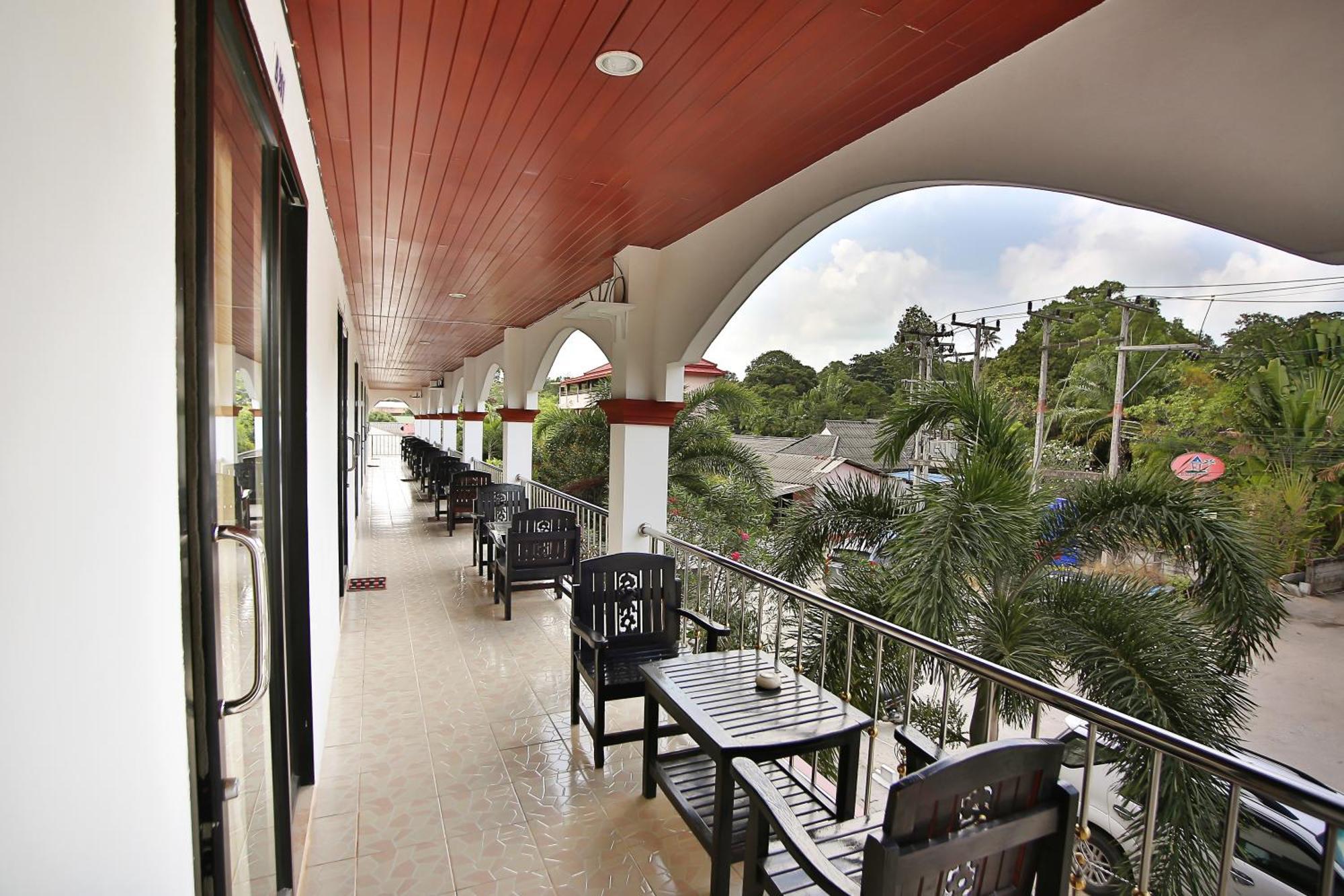 Lotus Friendly 3* Chaweng (Koh Samui)