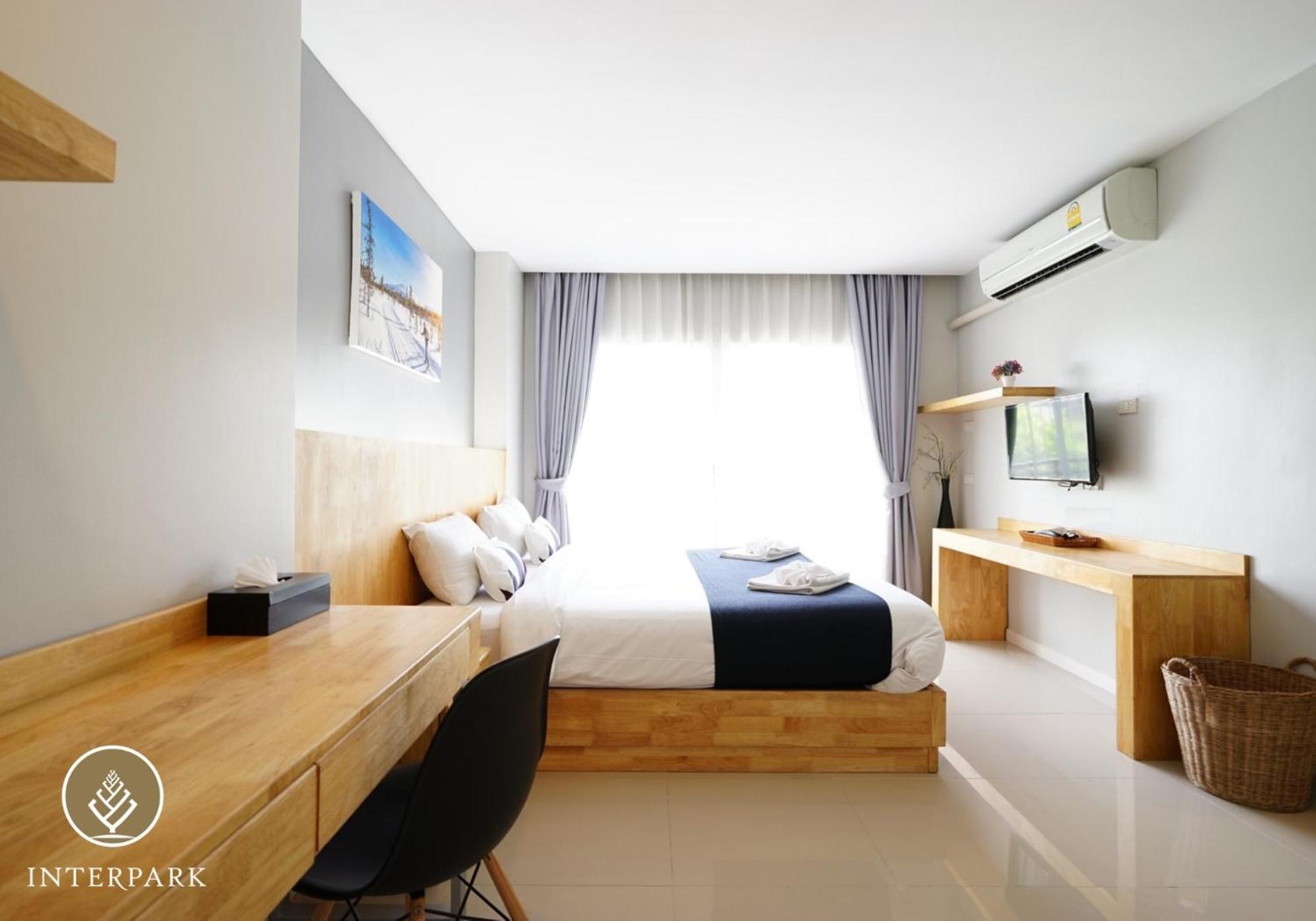 Interpark & Residence, Eastern Seaboard Hotel 3*