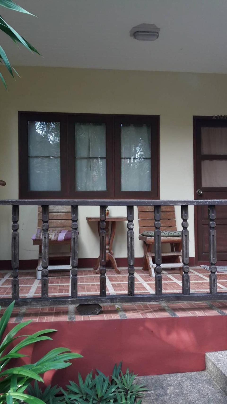 Hotel Jungle Hut & Haad Chao Phao