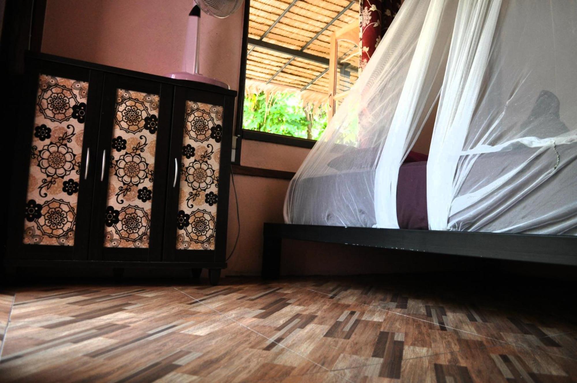Lodge Sabai Sabai *