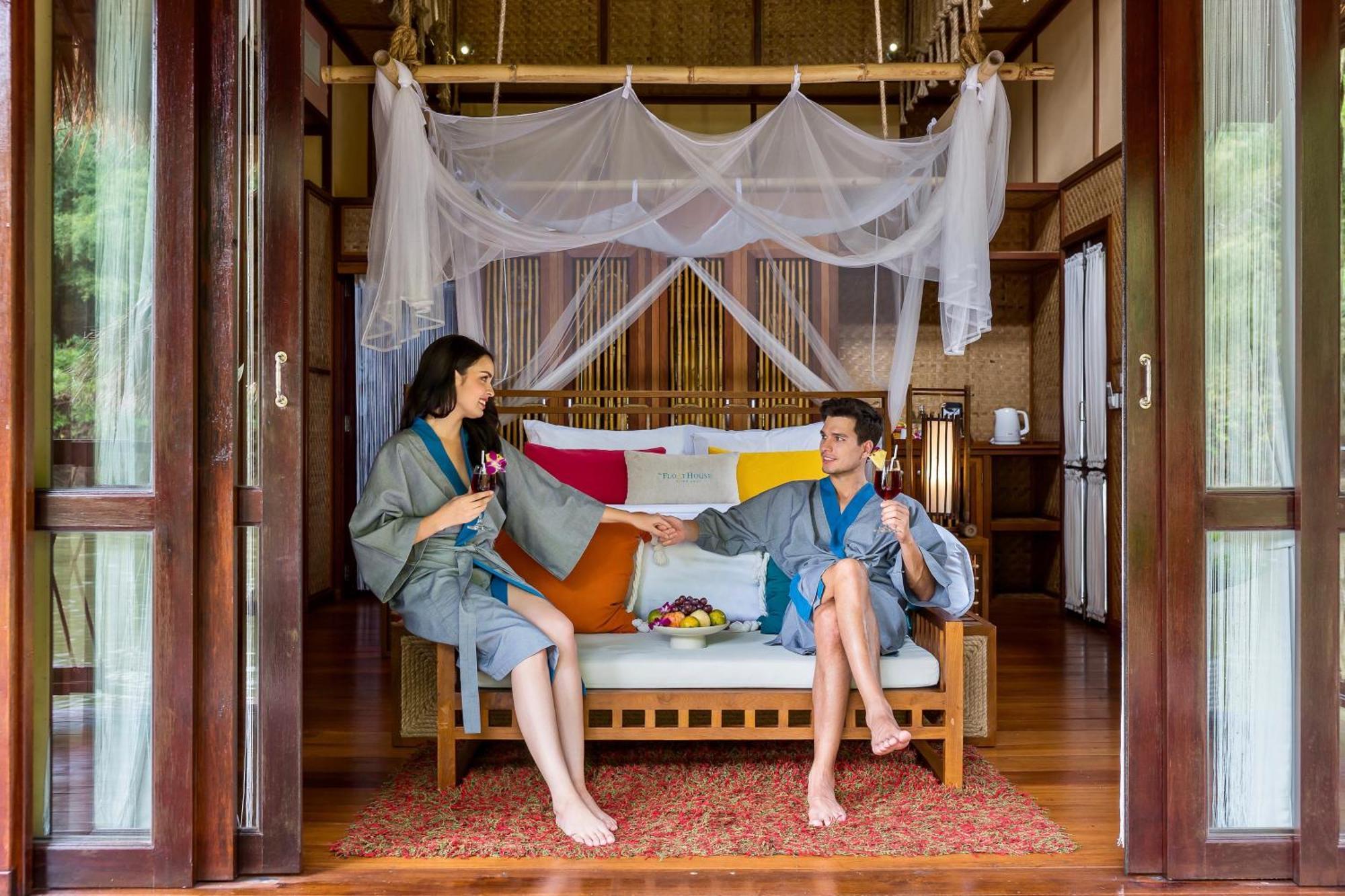 Resort The Float House River Kwai