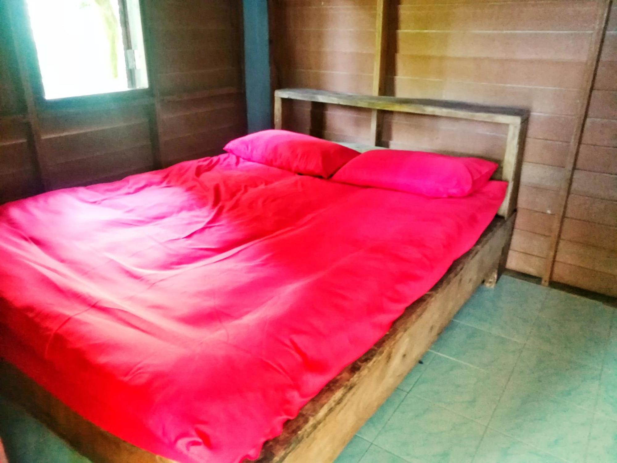 Lae Tawan Guest house *