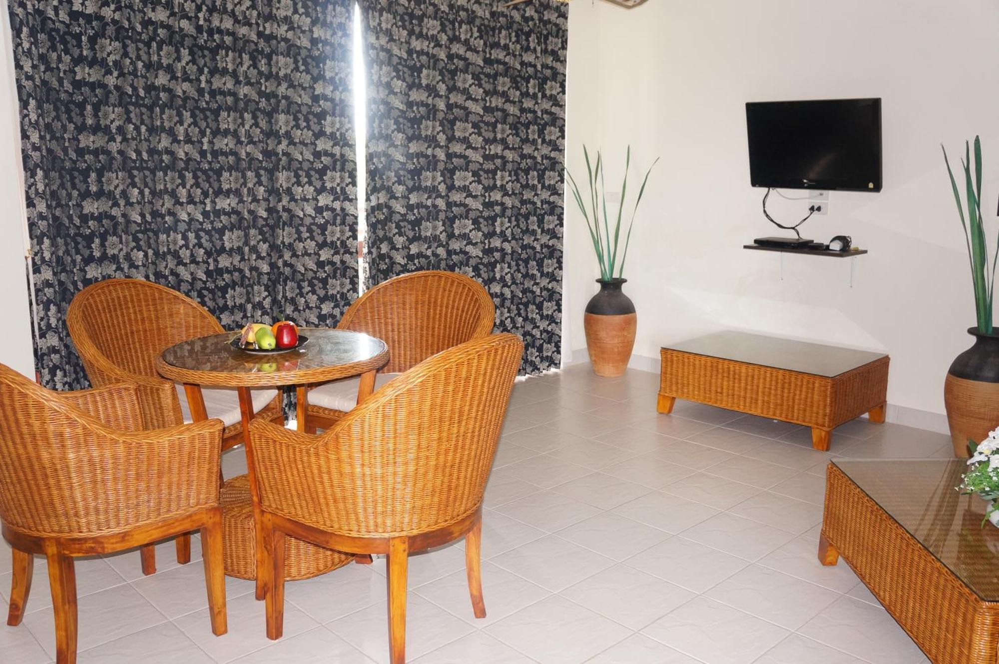 Resort The Oriental Tropical Beach At Vip Ban Phe