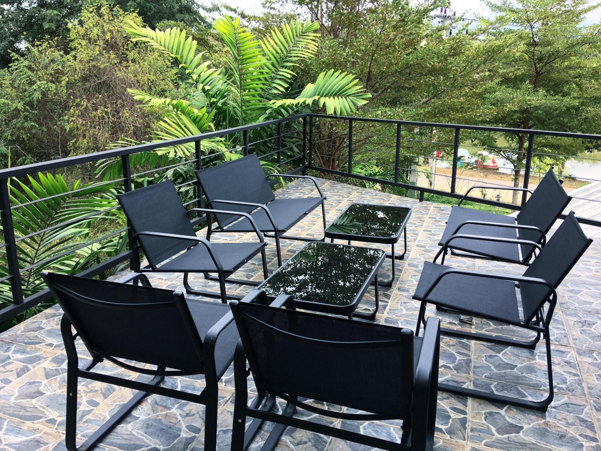 Resort Baan Suan Leelawadee Nan