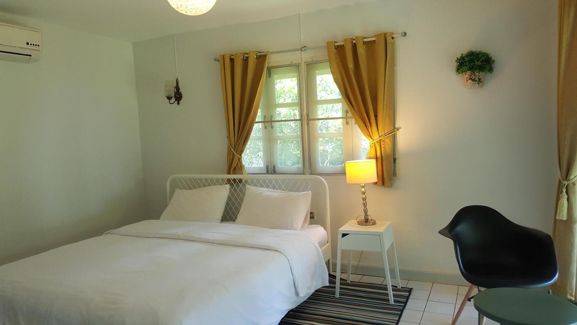 Baan Kratom Tong By The Sea Holiday home *