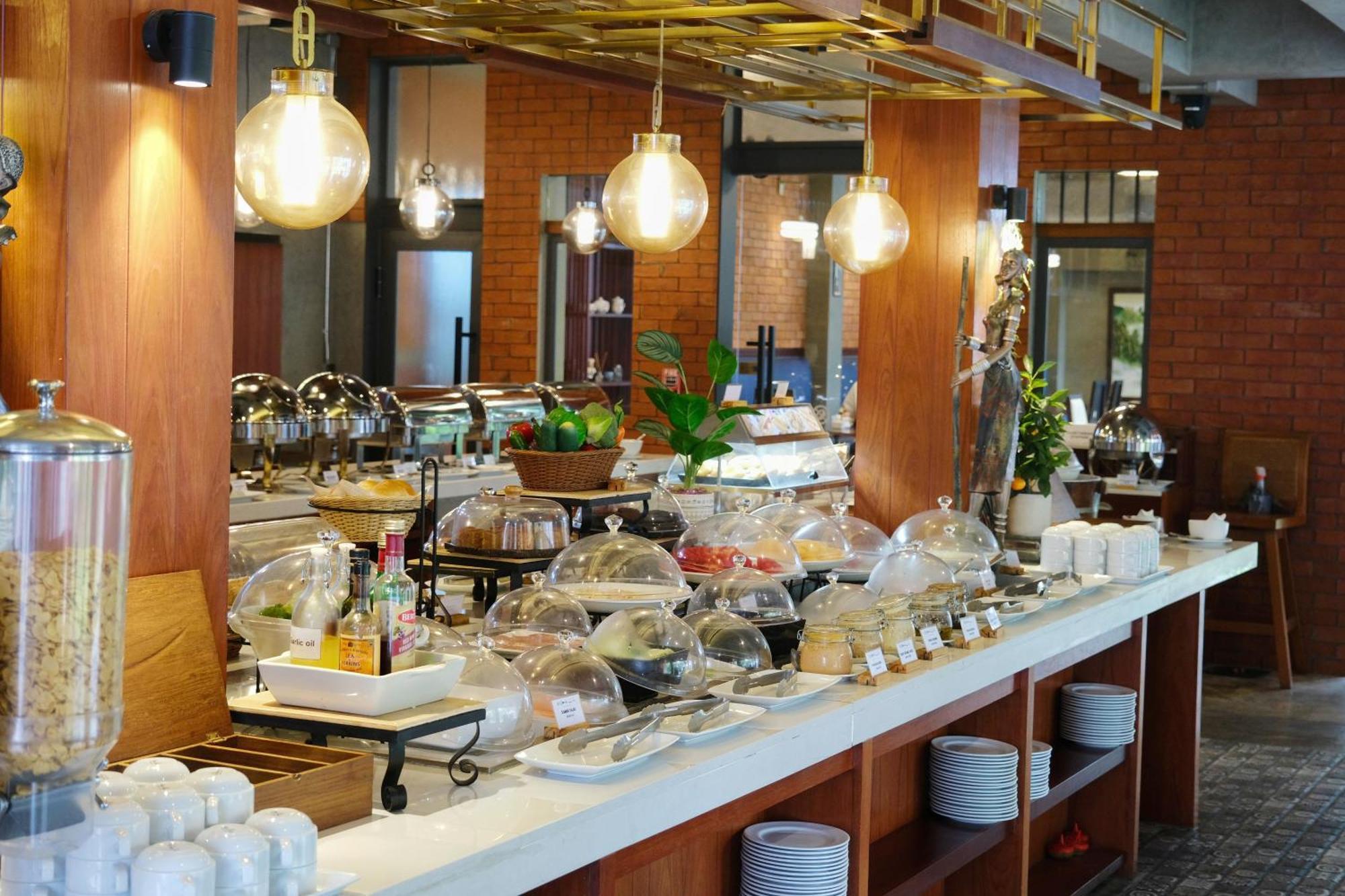 Hotel R-Mar Resort And Spa Patong, Phuket