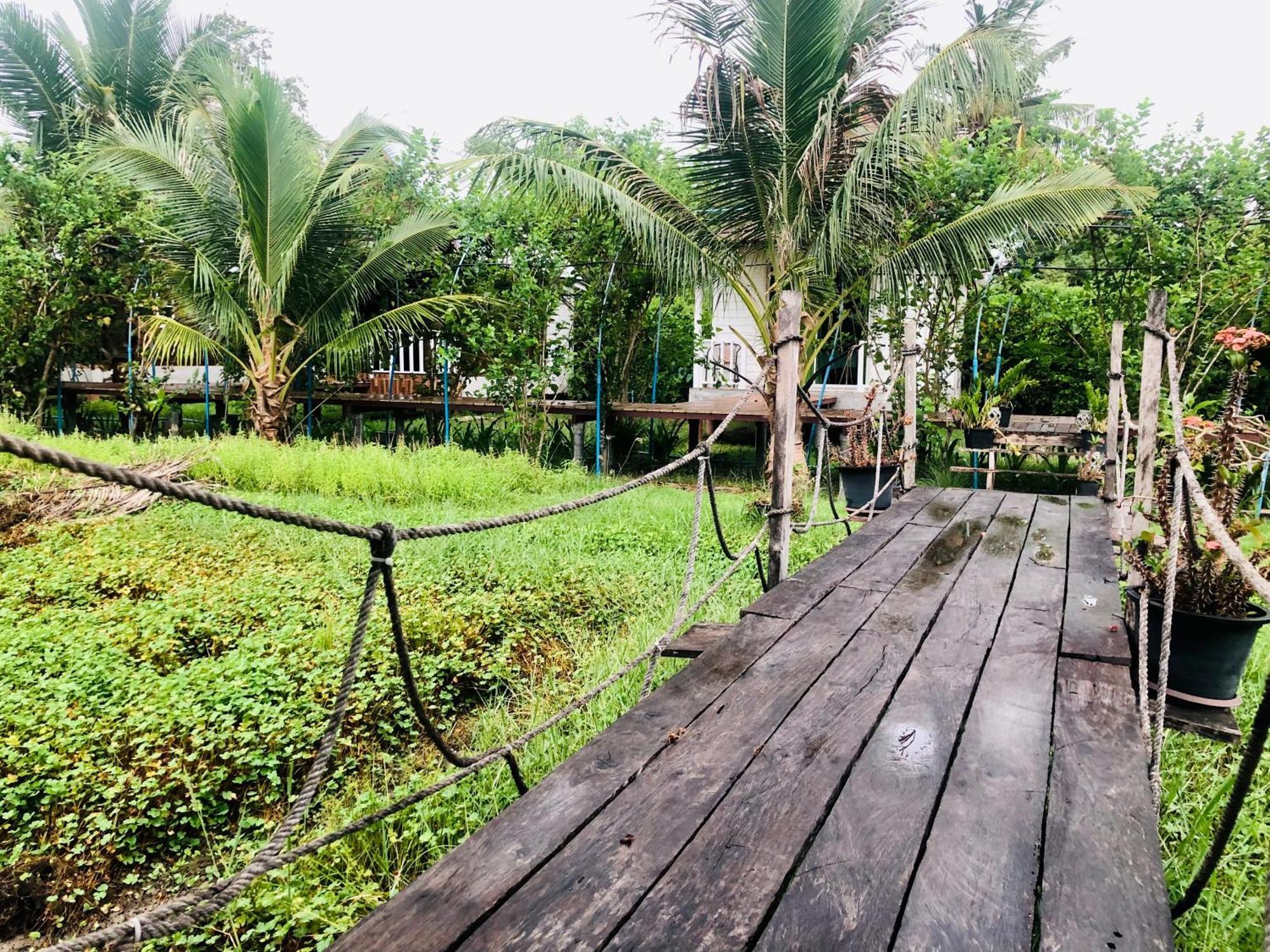 Baan Thung Resort Prasat