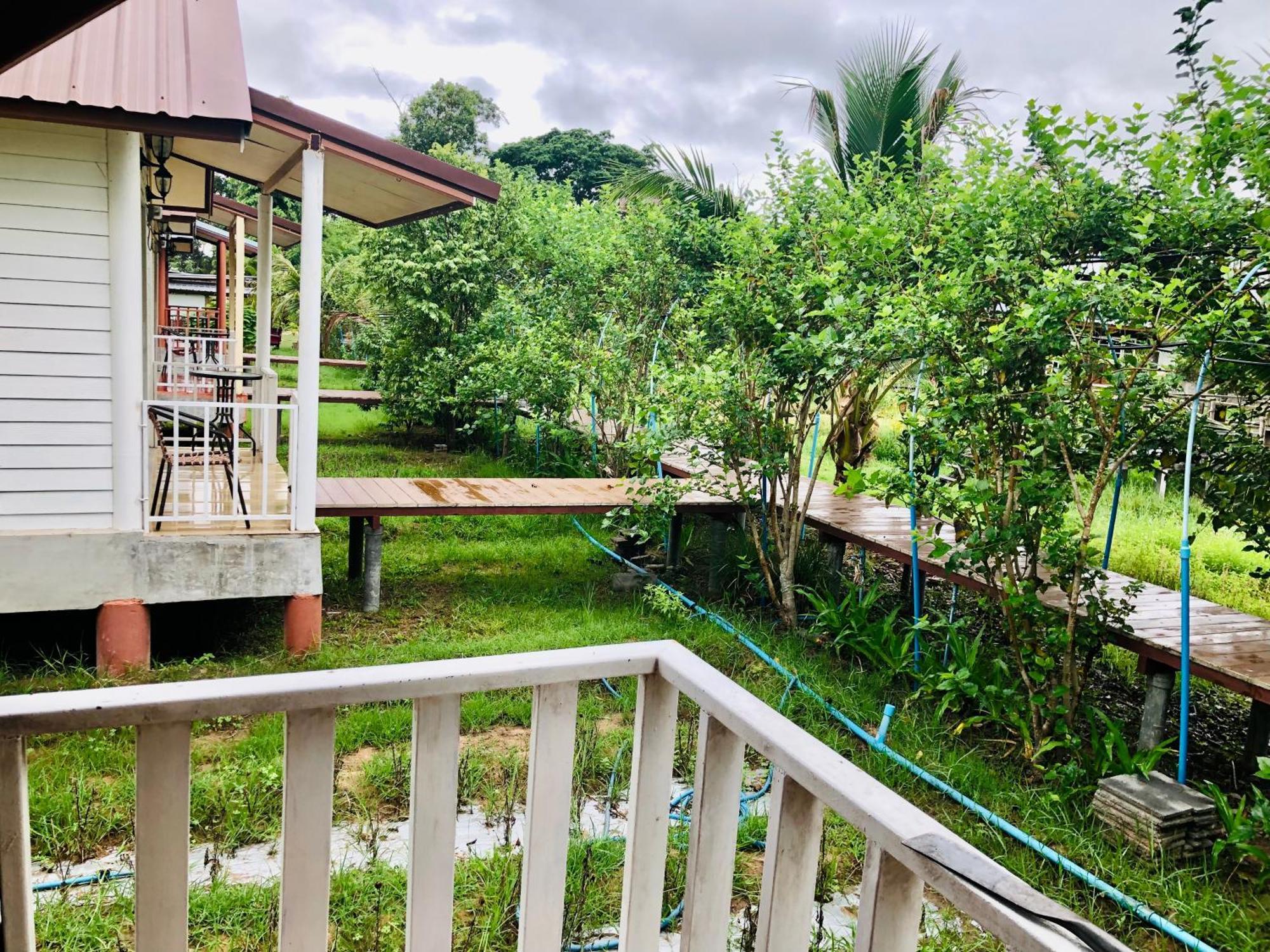 Baan Thung Resort Prasat