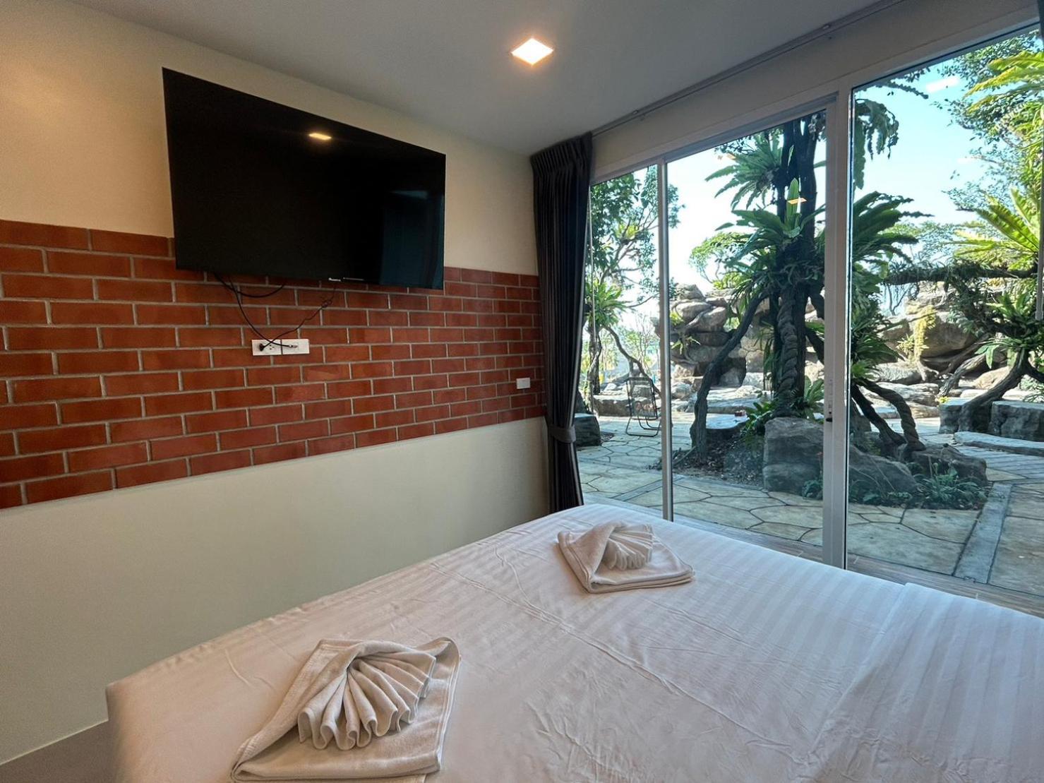 Resort Uthaithani