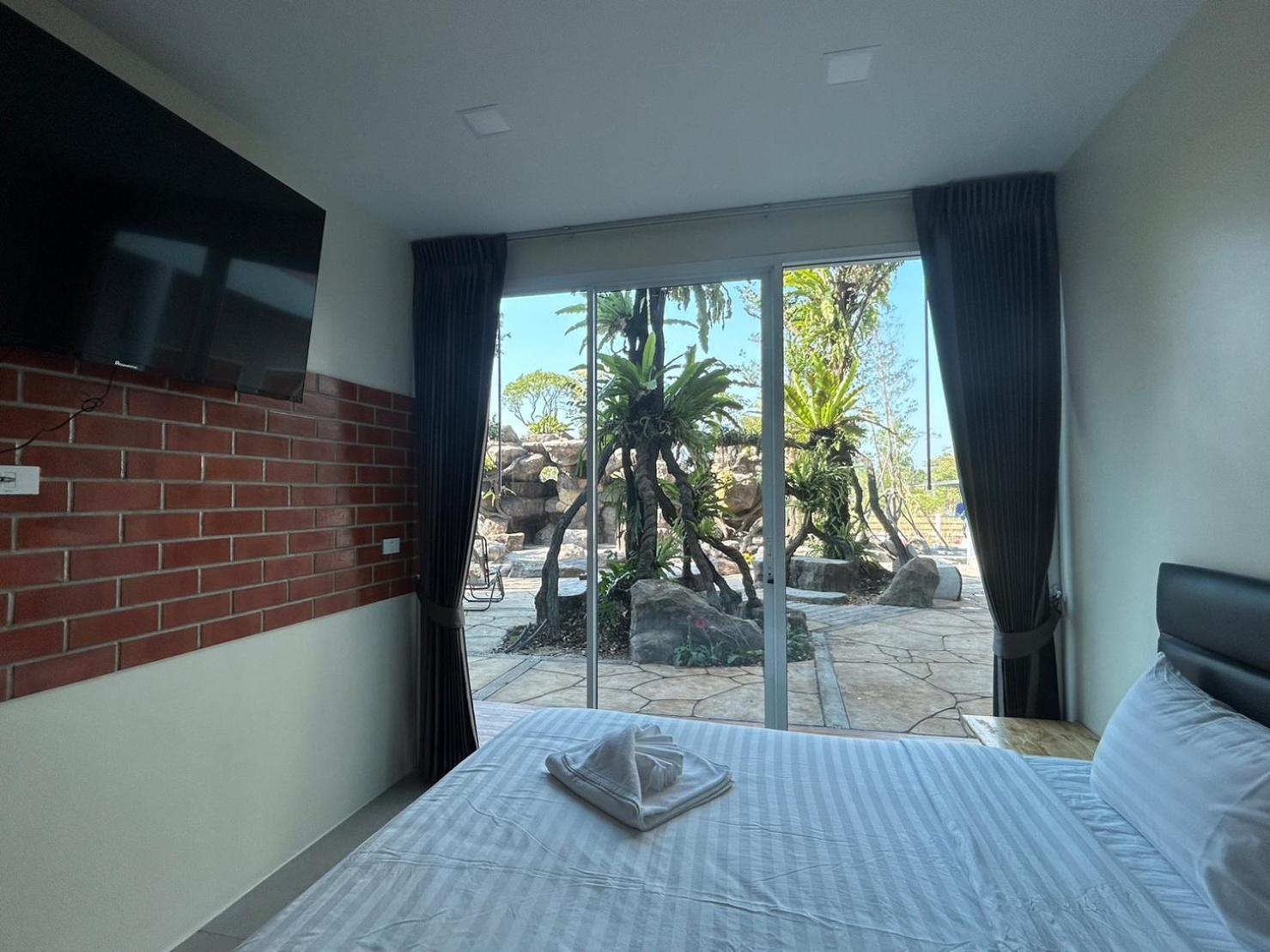 Resort Uthaithani