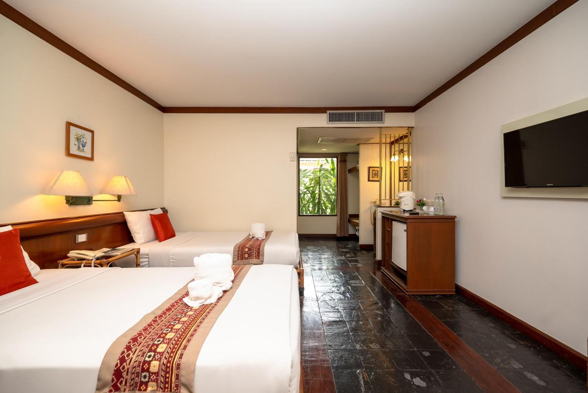 Resort Comsaed River Kwai Kanchanaburi