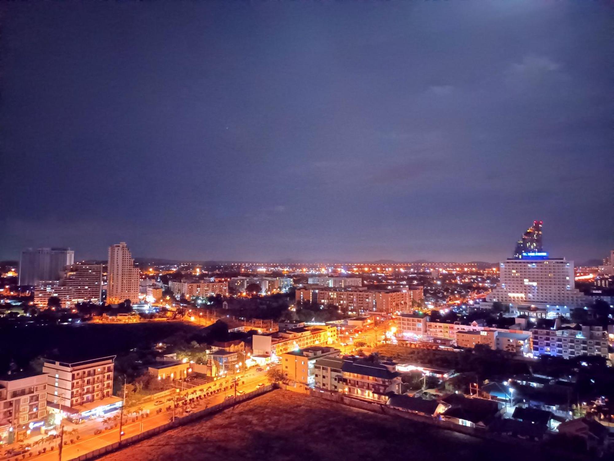 Sea View Beachfront Pattaya Apartment Jomtien Beach