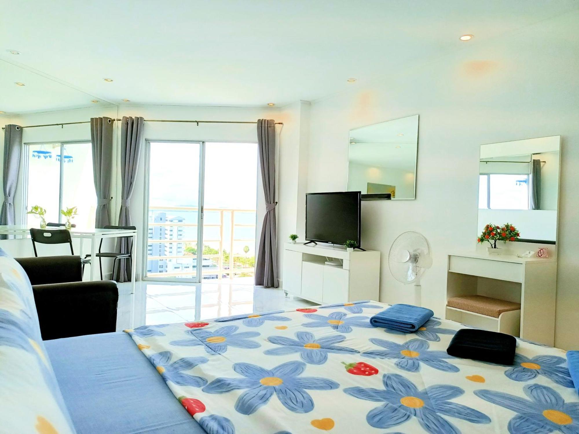 Apartment Sea View Beachfront Pattaya Jomtien Beach