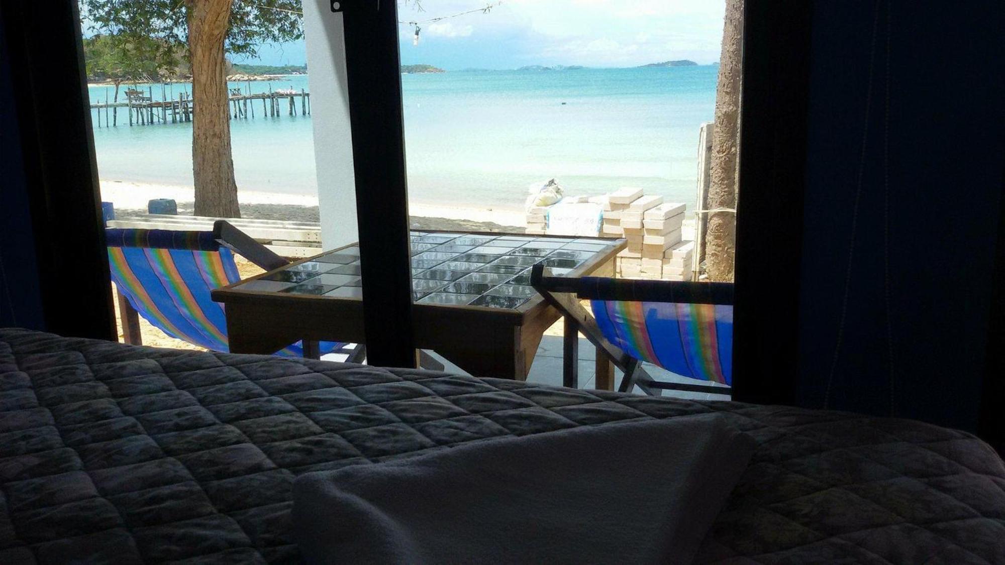 Guest house ลุงดำฮัทบีช Koh Samet