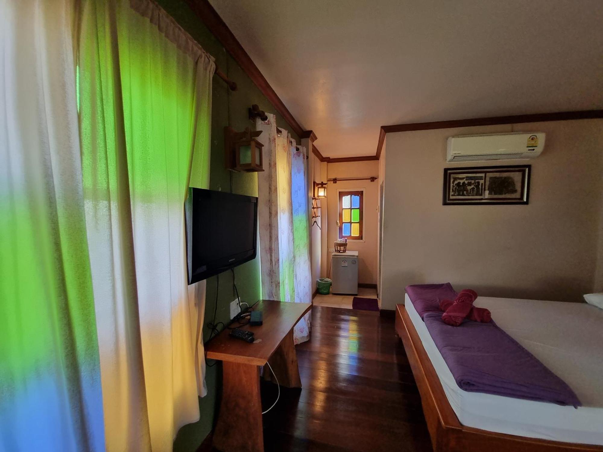 Hello Sichang Guest house Ko Si Chang