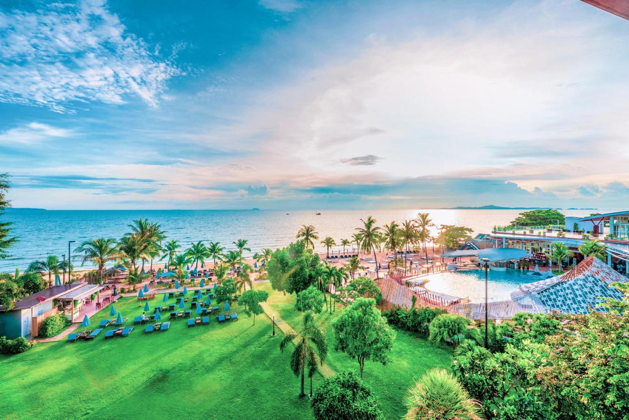 Resort Pinnacle Grand Jomtien And Club Na Chom Thian