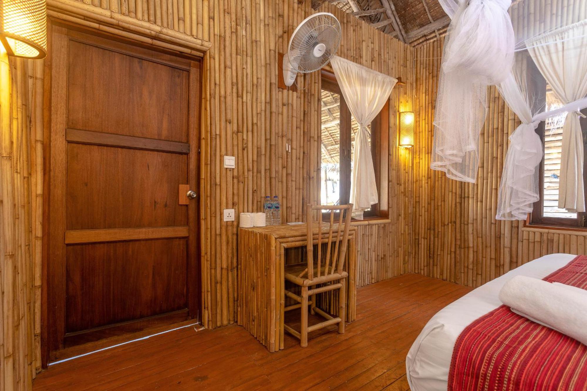 Absolute Beachfront 4*
