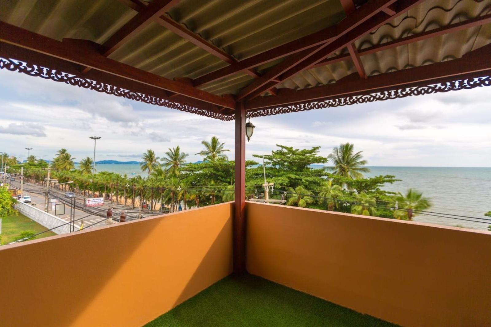 Marina Hotel Jomtien Beach