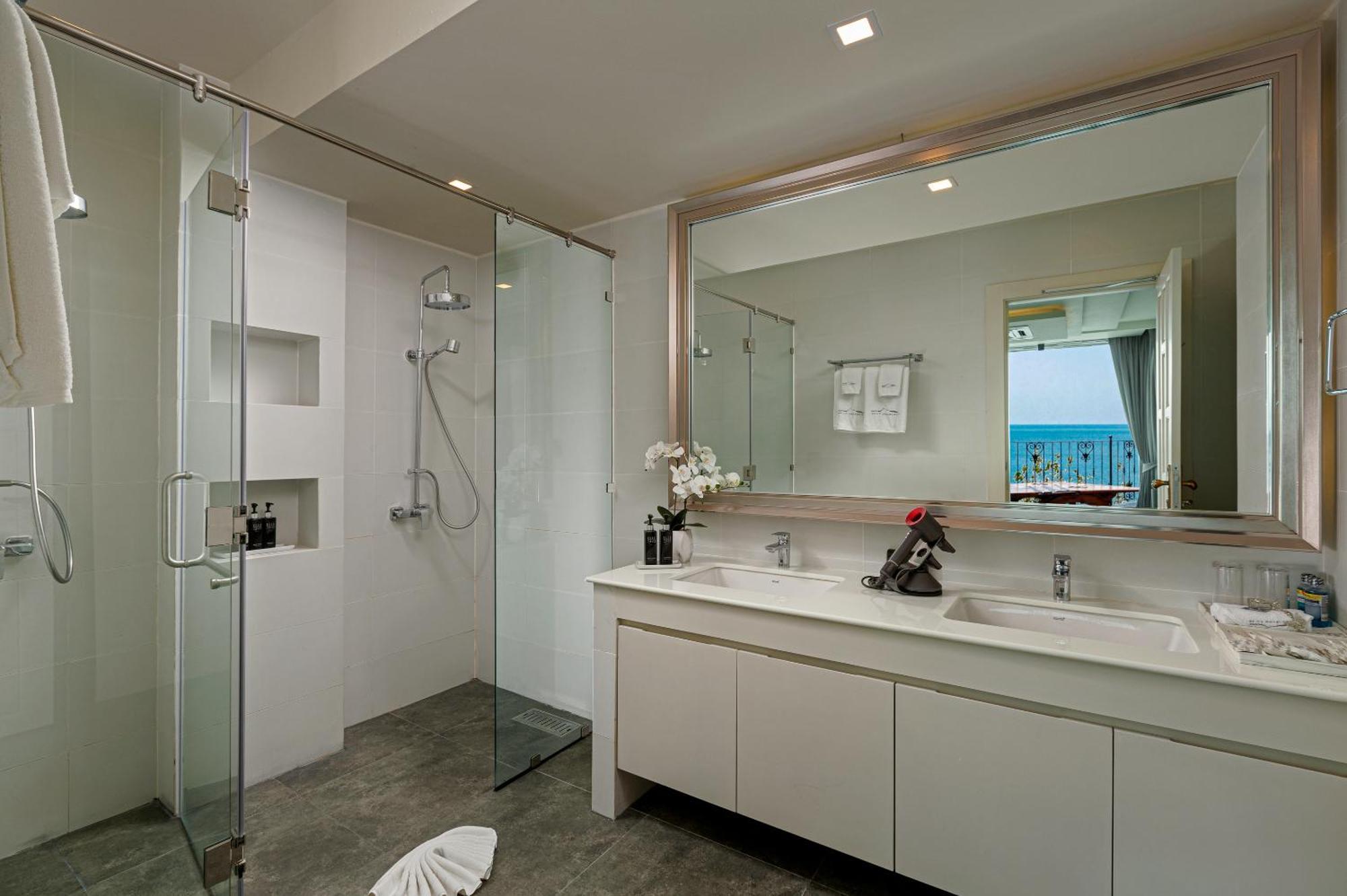 Villa W Luxury Nai Harn
