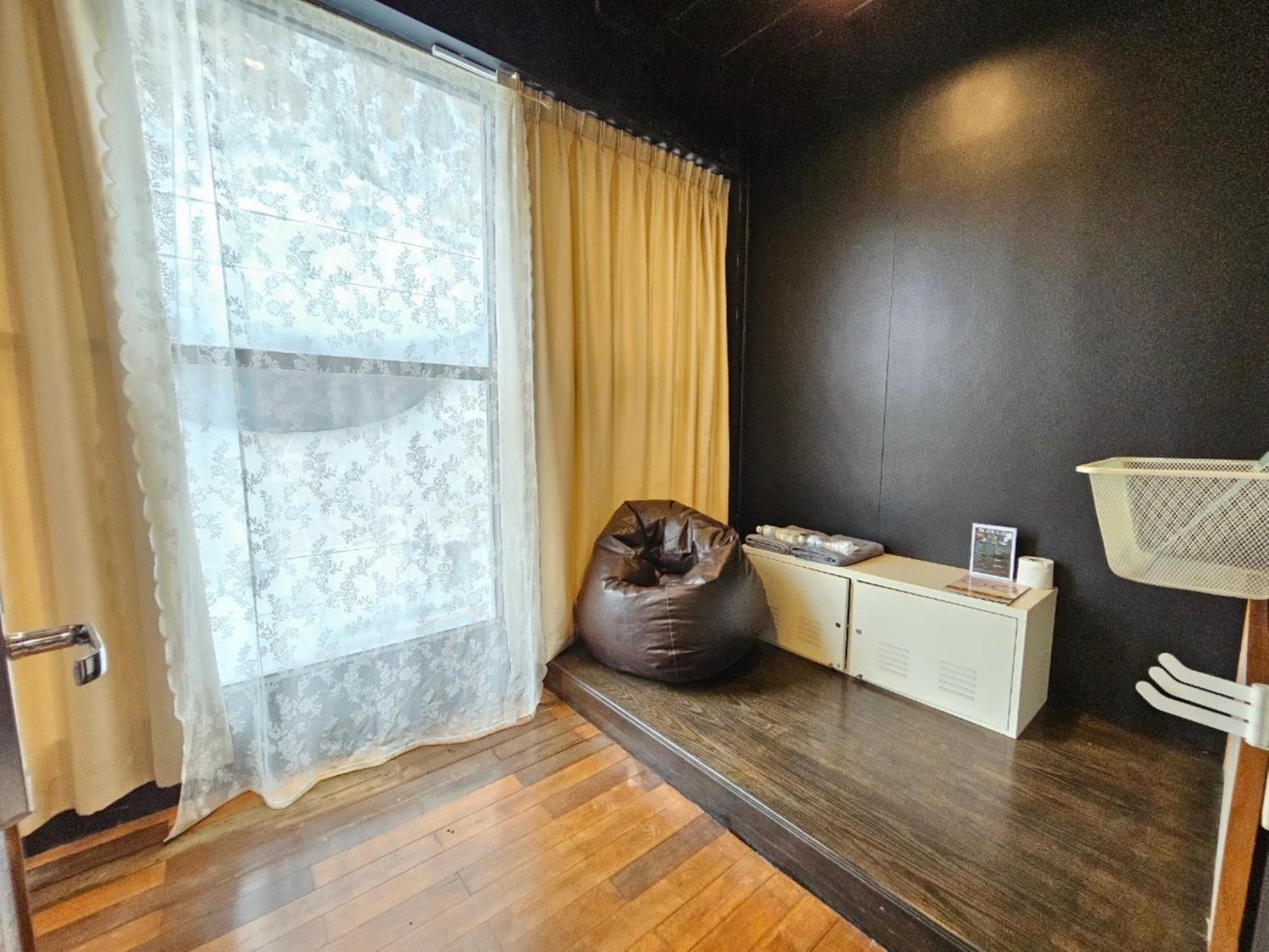 Shade House - Downtown Albergue Phuket