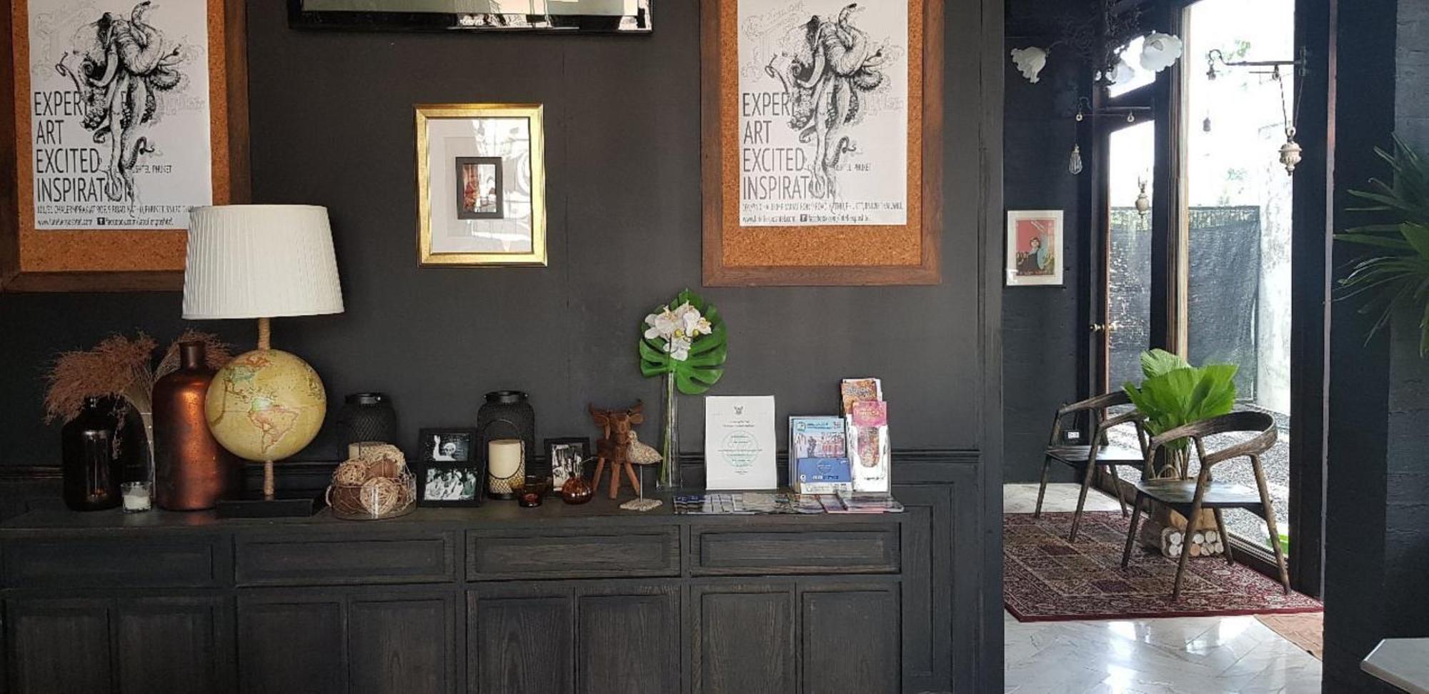 Shade House - Downtown Albergue Phuket