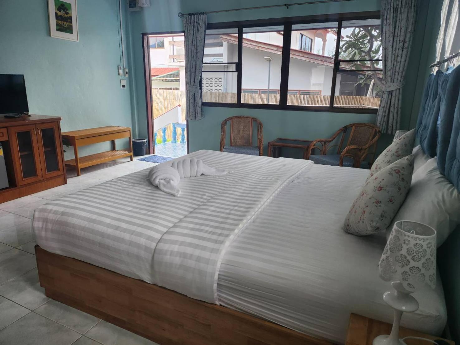 Box At Pran Resort 3*