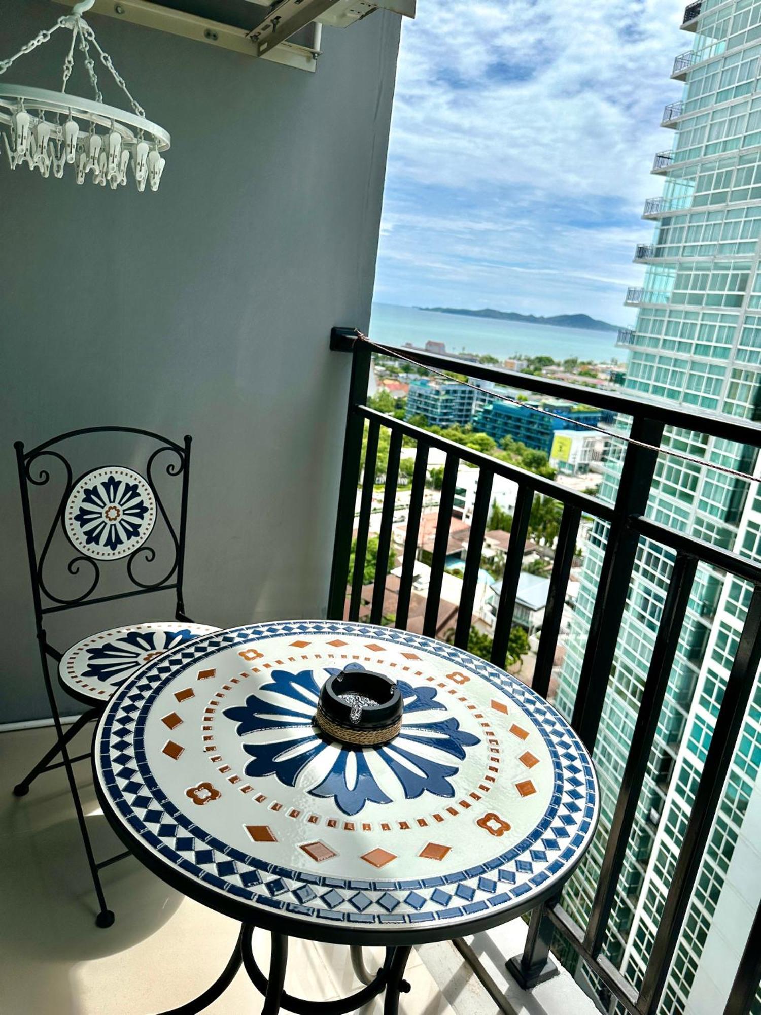 The Grand Apartment