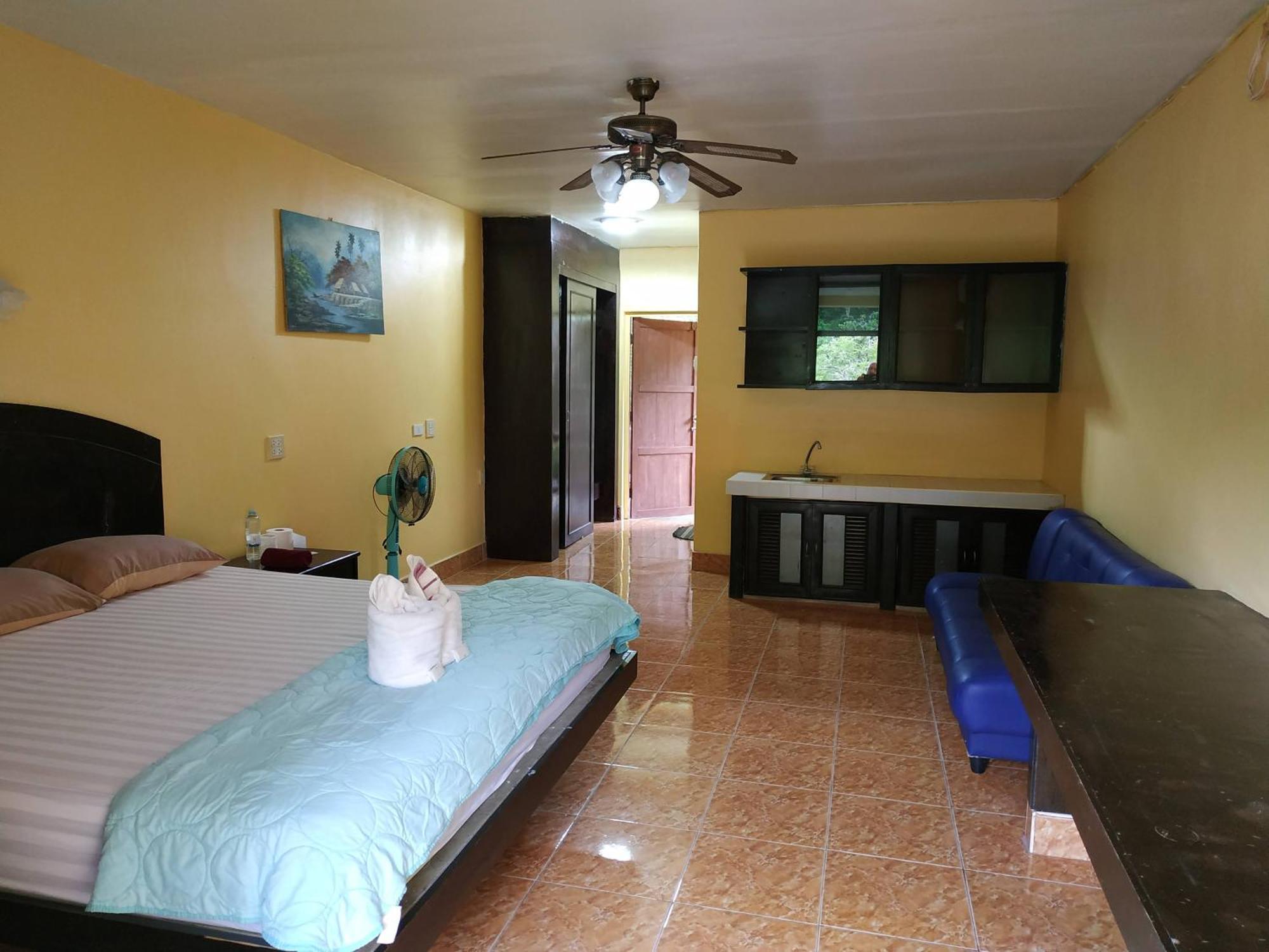 Rattana's Hotel 3*