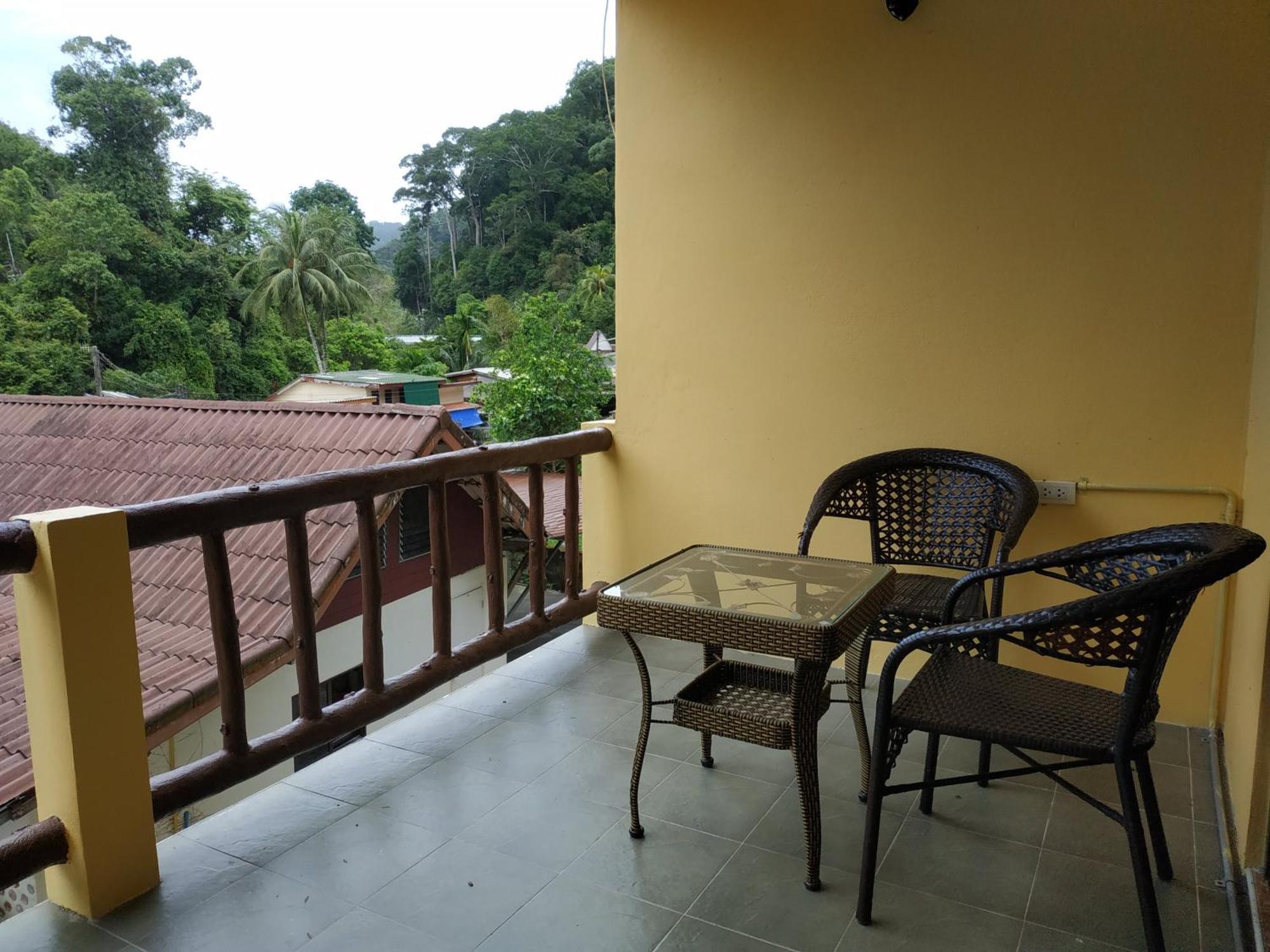 Hotel Rattana's