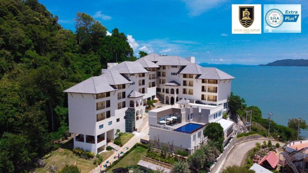 Royal Hill Satun Hotel Langu