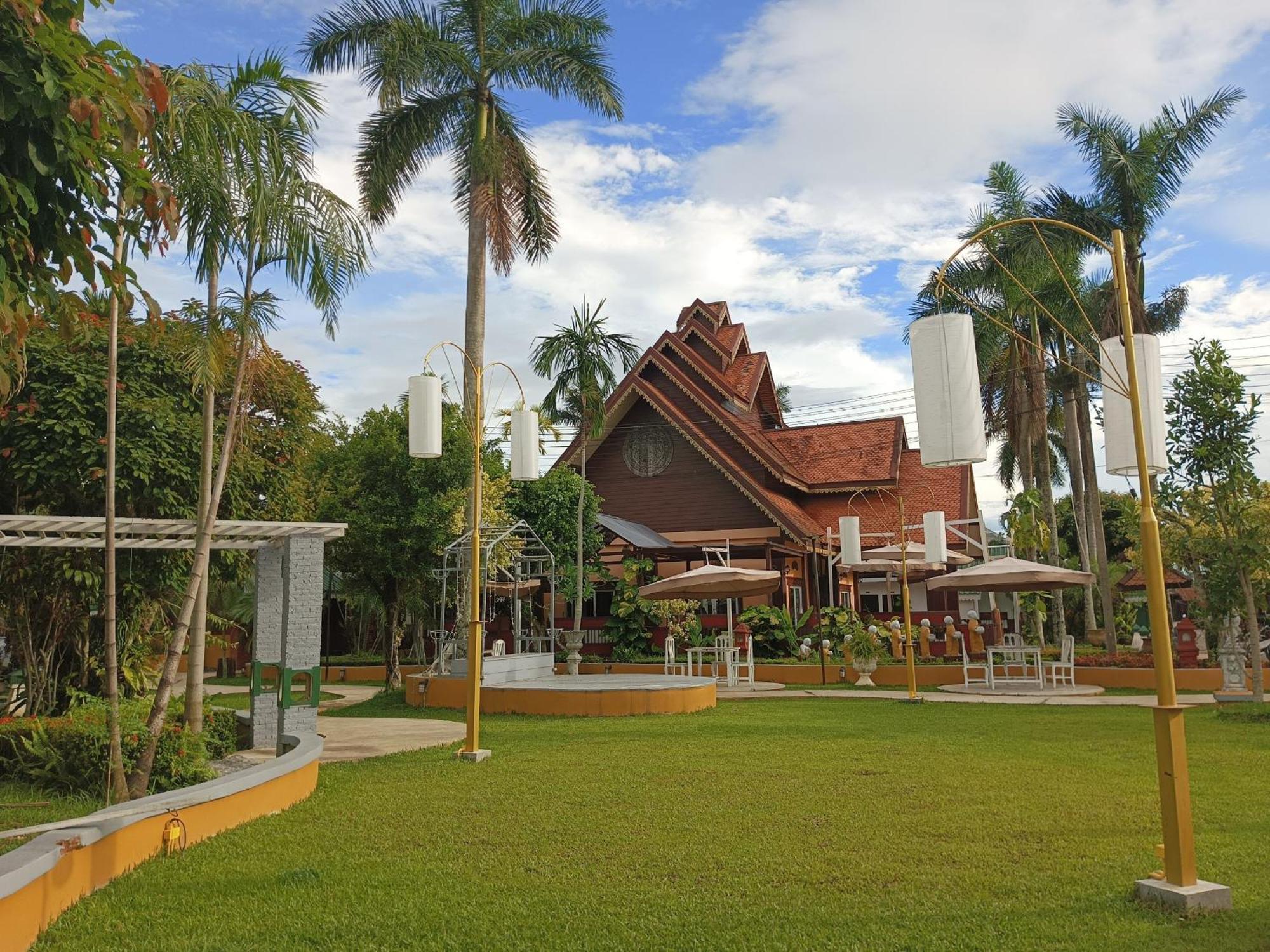 Hotel Silamanee & 4*
