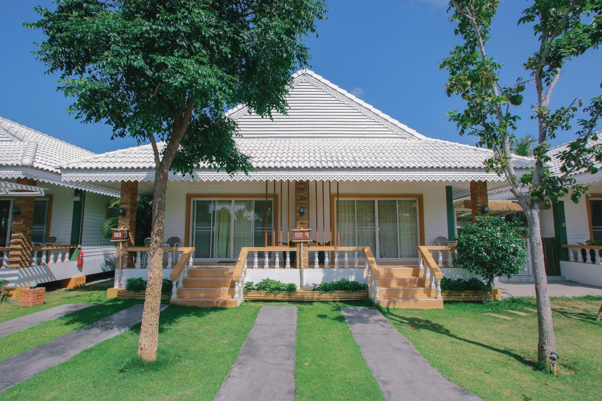 Ther เธอ Guest house
