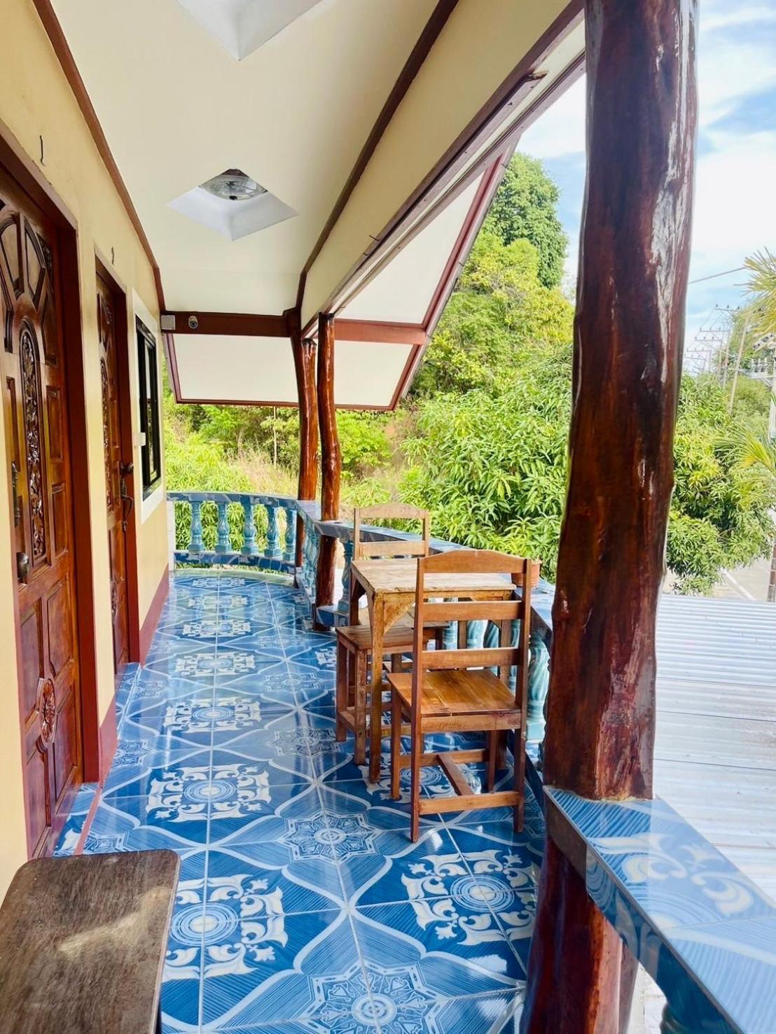 Baan Klong House Guest house *