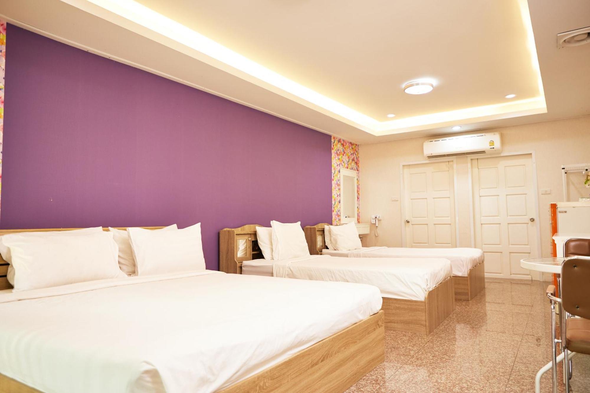 Baan Dara Resort 3*