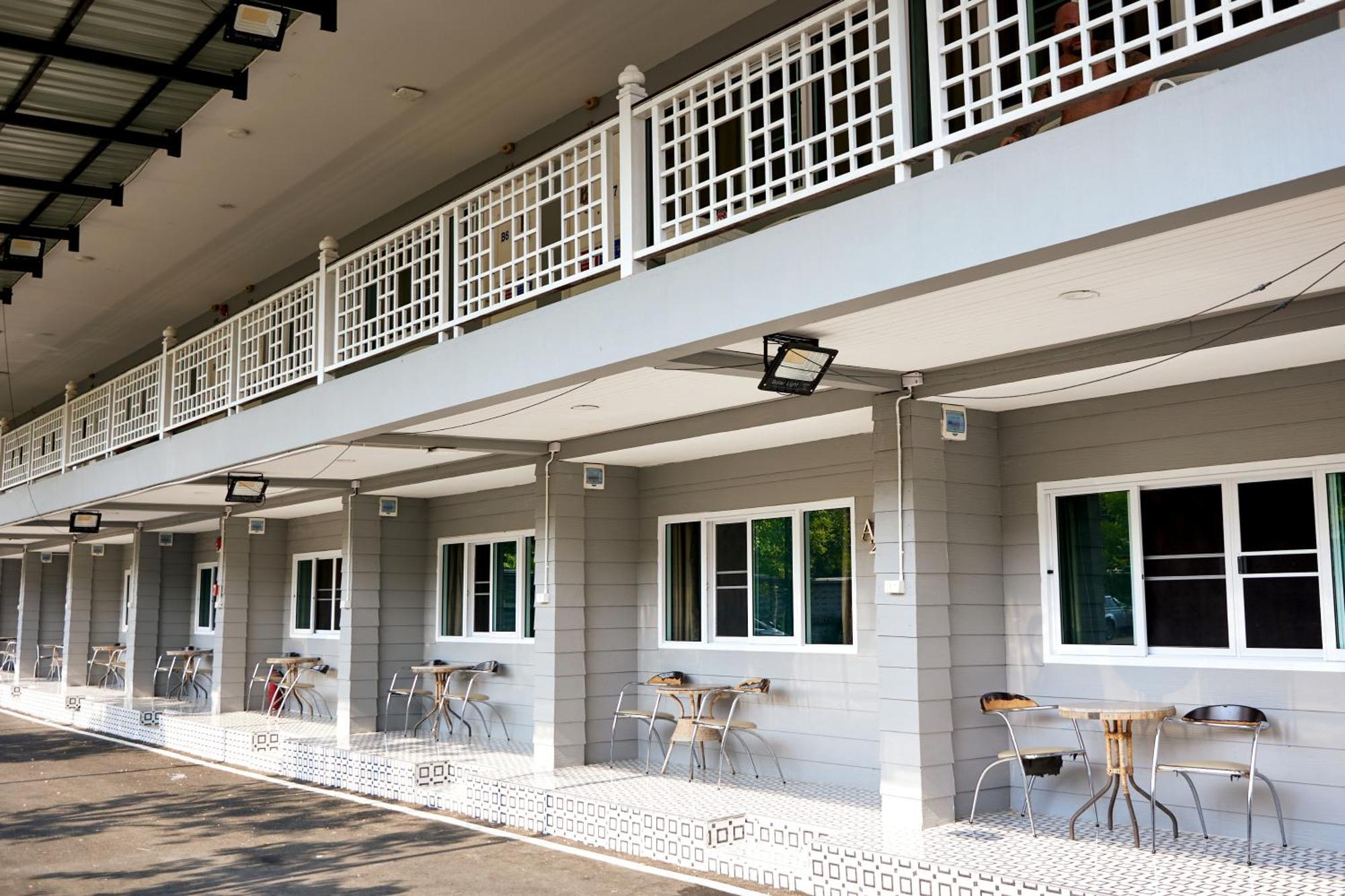 Resort Baan Dara