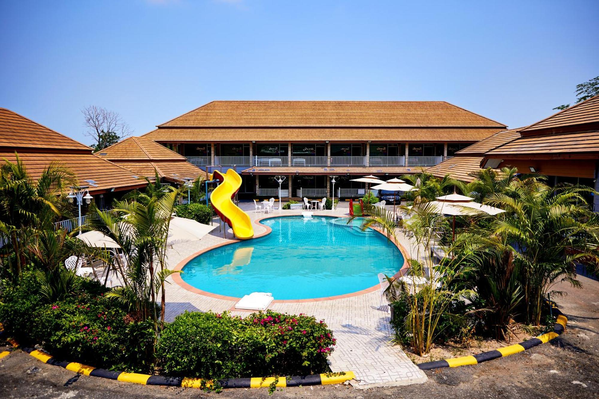 Baan Dara Resort
