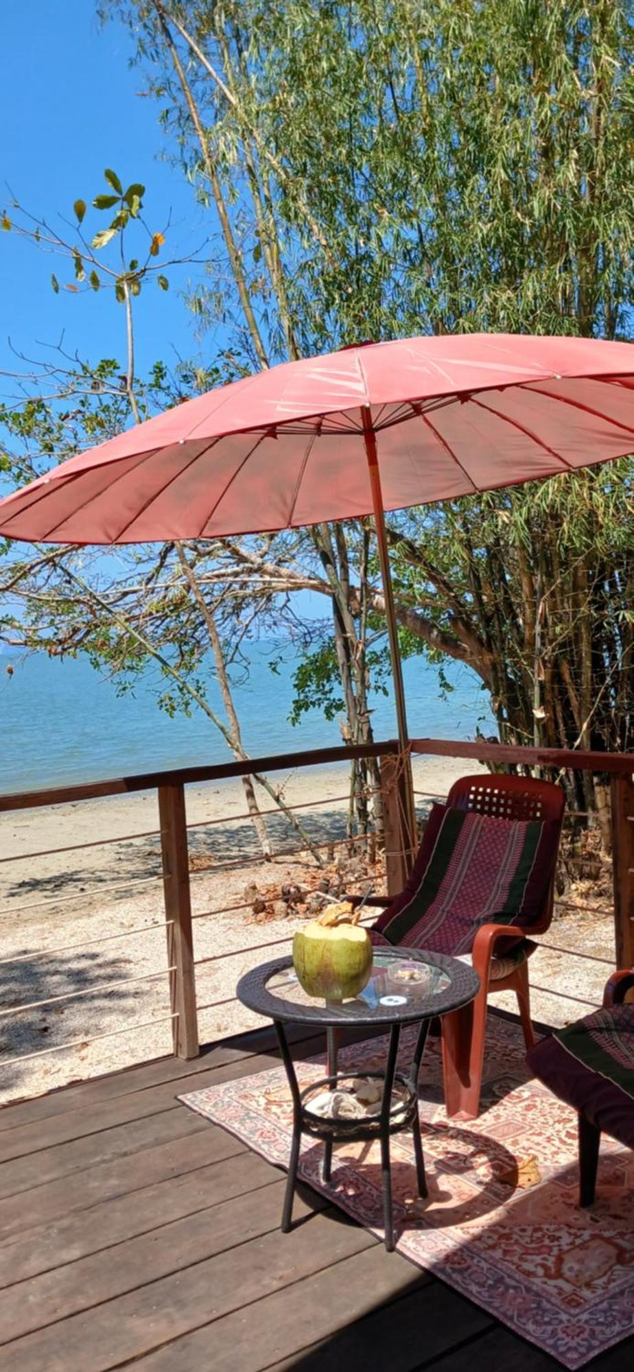 Dugong Koh Sukorn Guest house