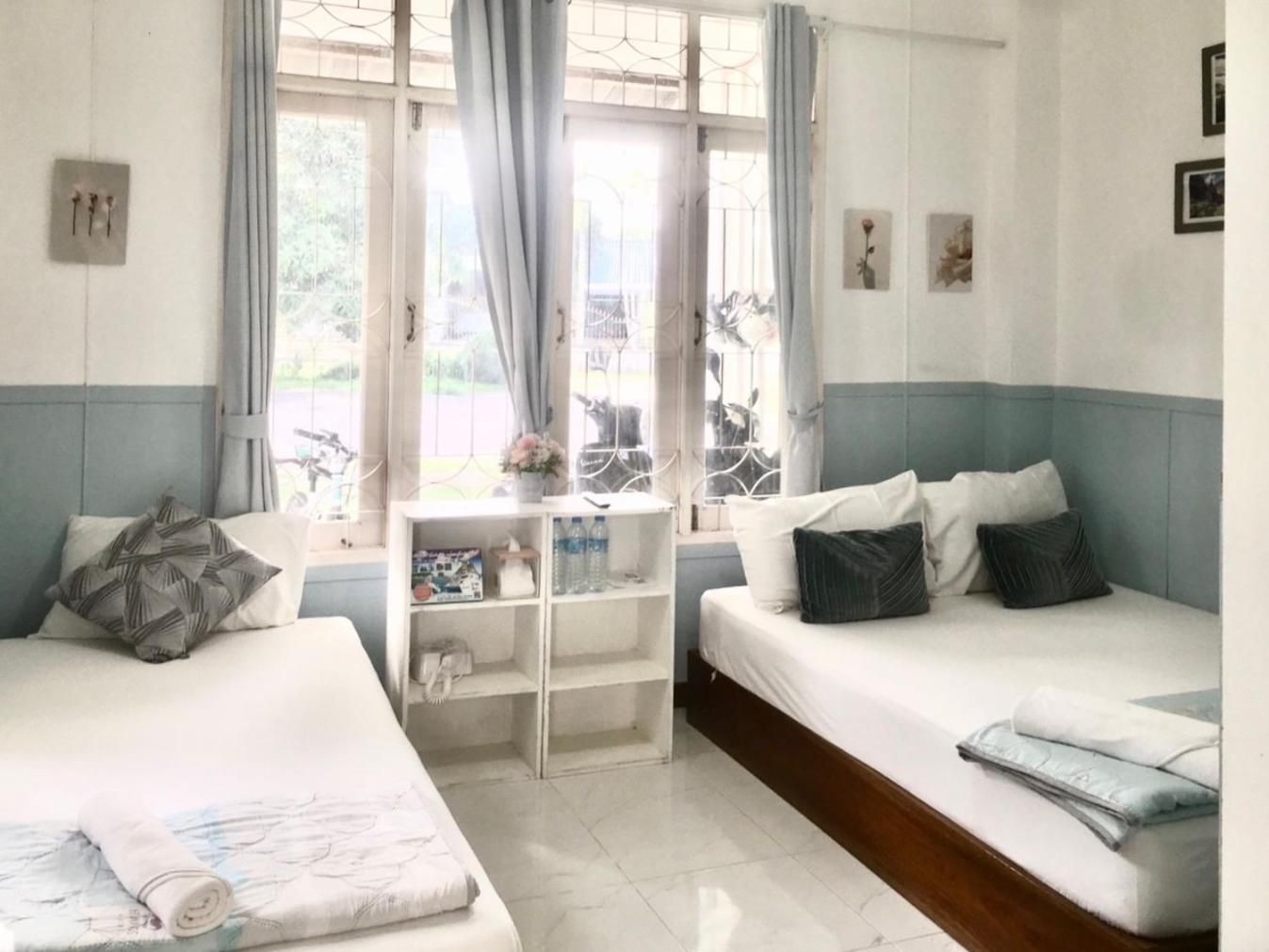 Hostel Thirty Tree Garden House