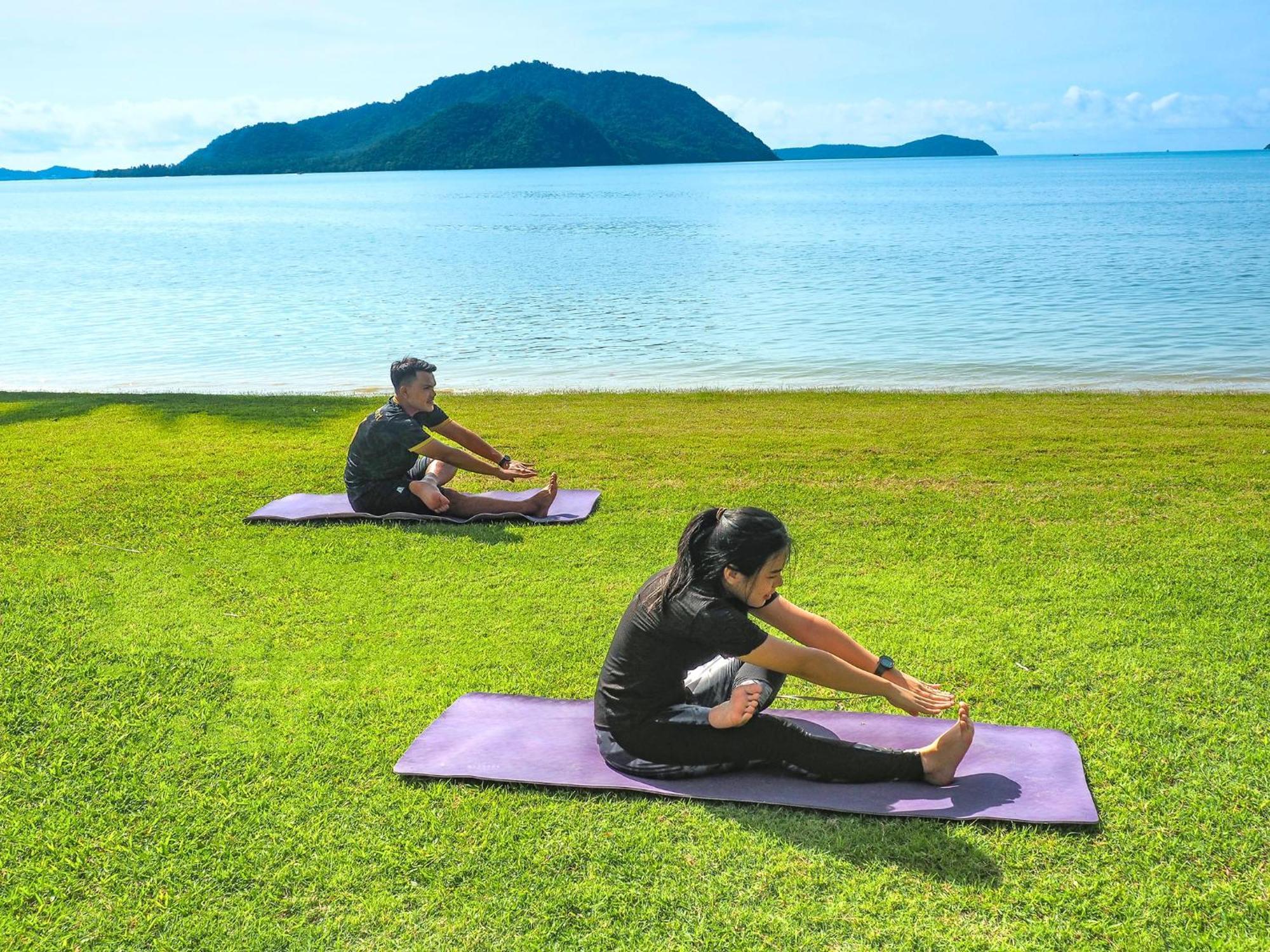 Phuket Vijitt Shore & Spa Hotel 5*